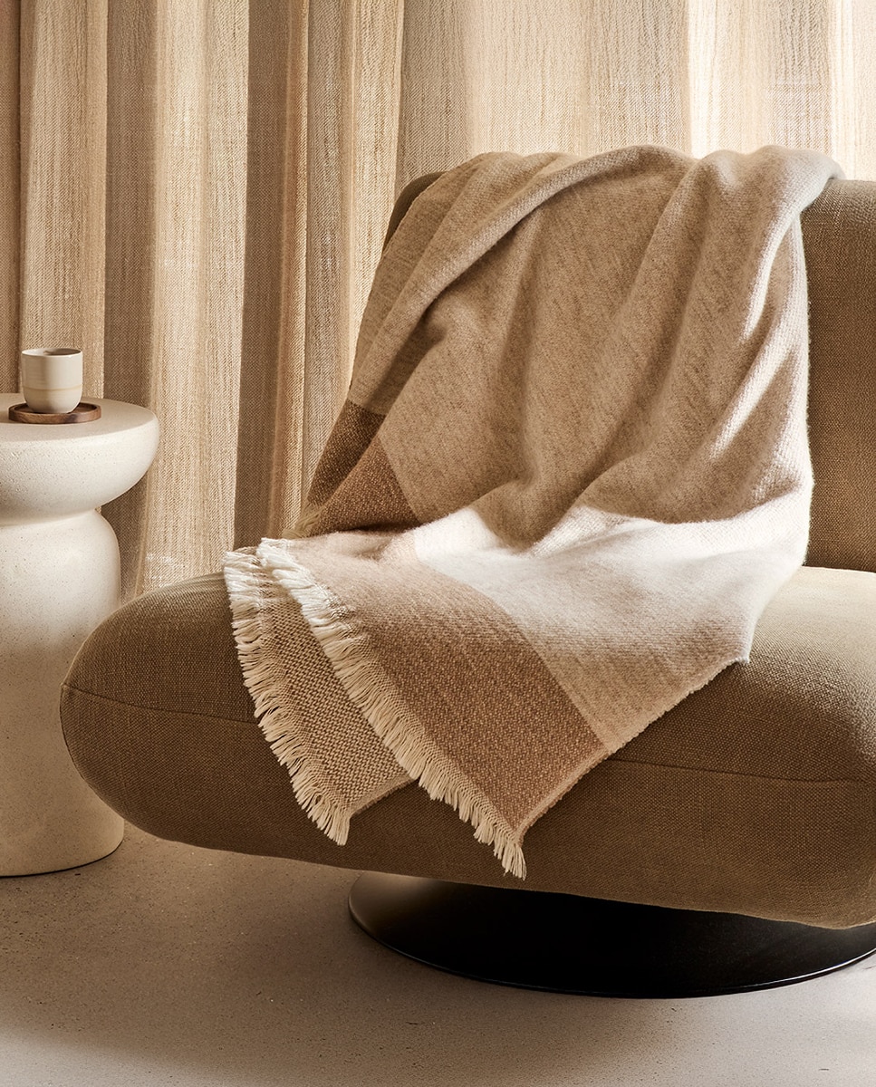 Imagem 0 de Manta Decorativa Loop