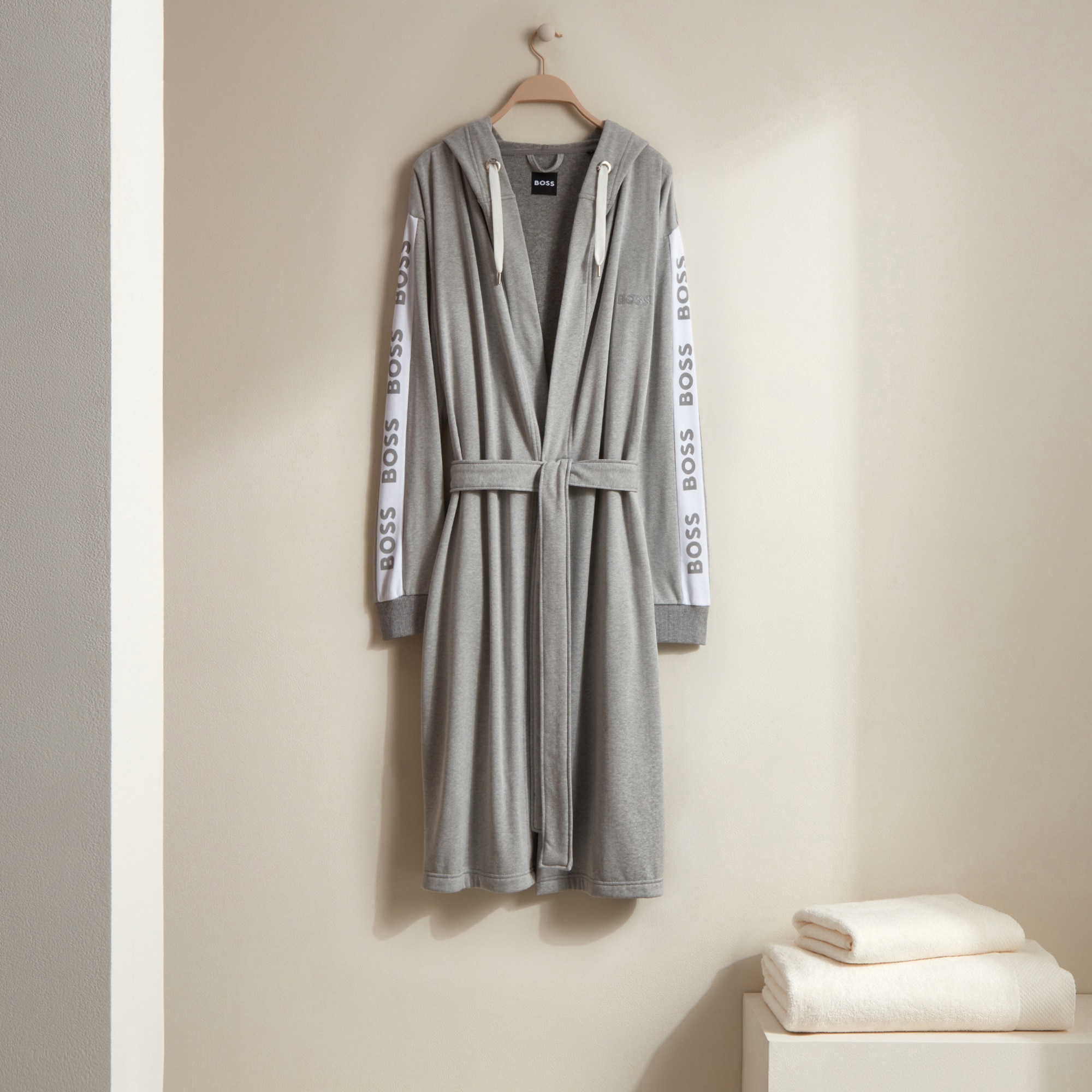 Imagem 0 de Roupão de Banho Boss Sense 22 - 375 g/m2