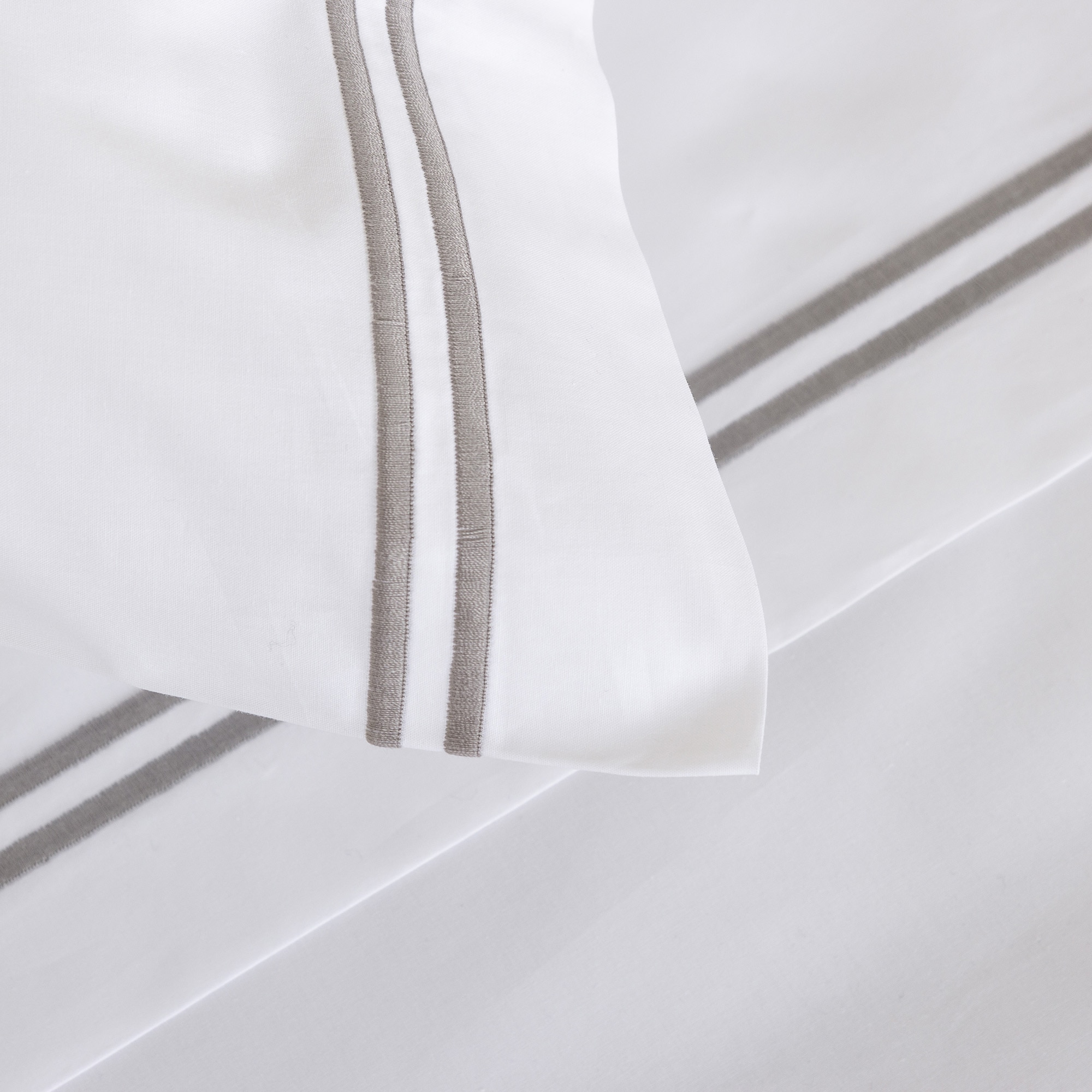 Juego de sábanas con bajera de algodón percal Hotel Classic Frette - Gris Cama 180 cm Gris-3