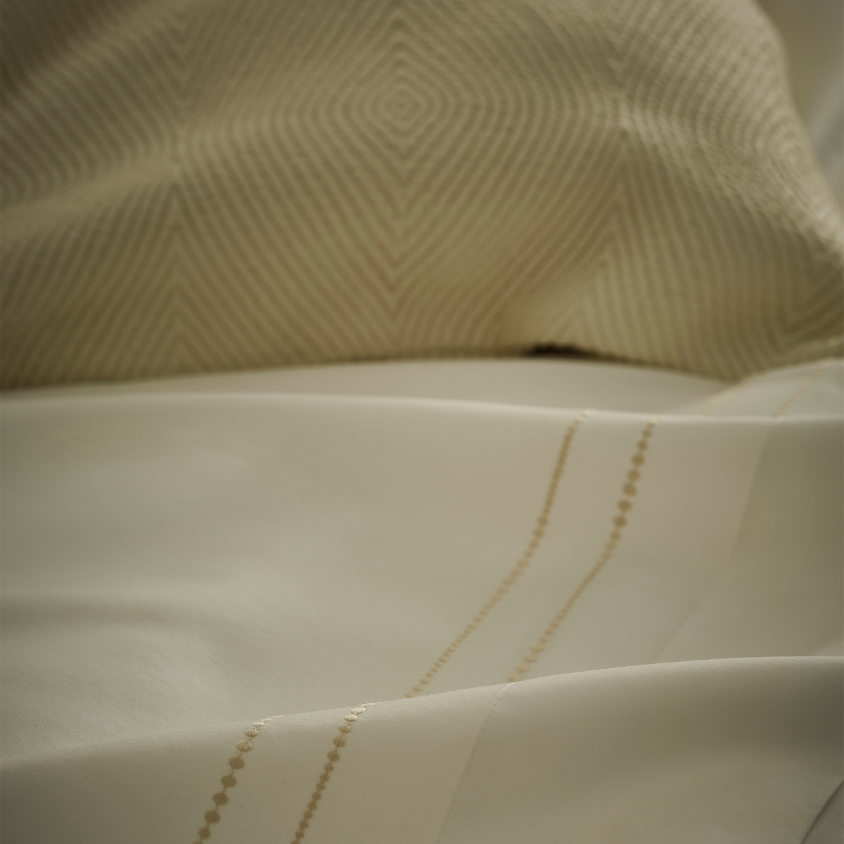 Conjunto de Capa de Edredão de Algodão Bright Dots Branco-2