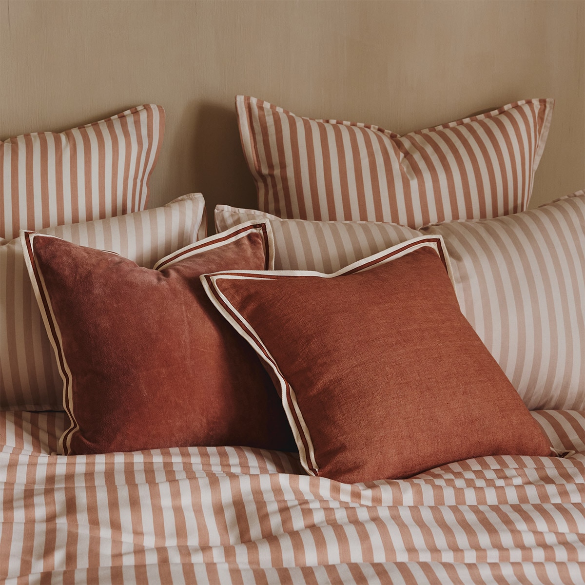 Imagem 0 de Capa de Almofada Galons