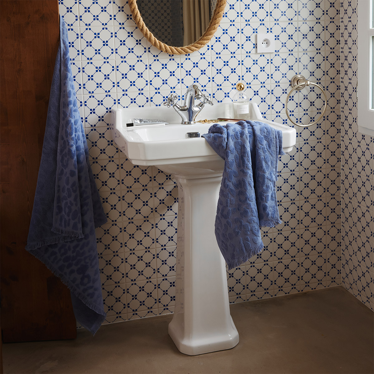 Imagen 0 de Toalla de baño algodón 570 gr/m2 Vittorio Olivier Desforges