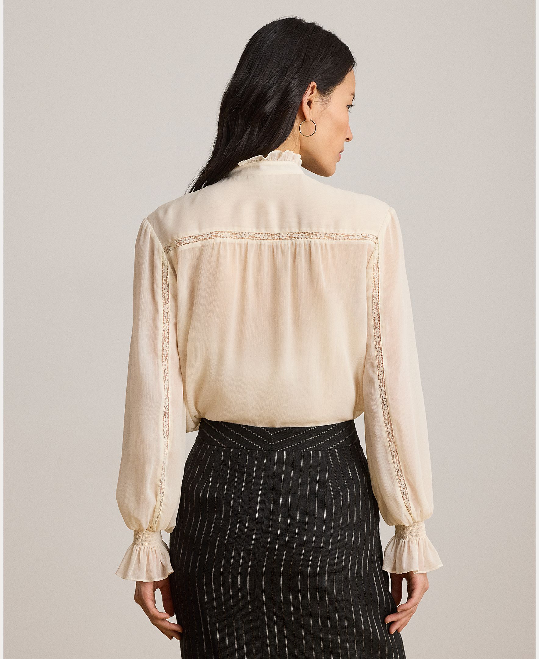 Blusa de Corte Romântico com Mangas em Balão Natural-3