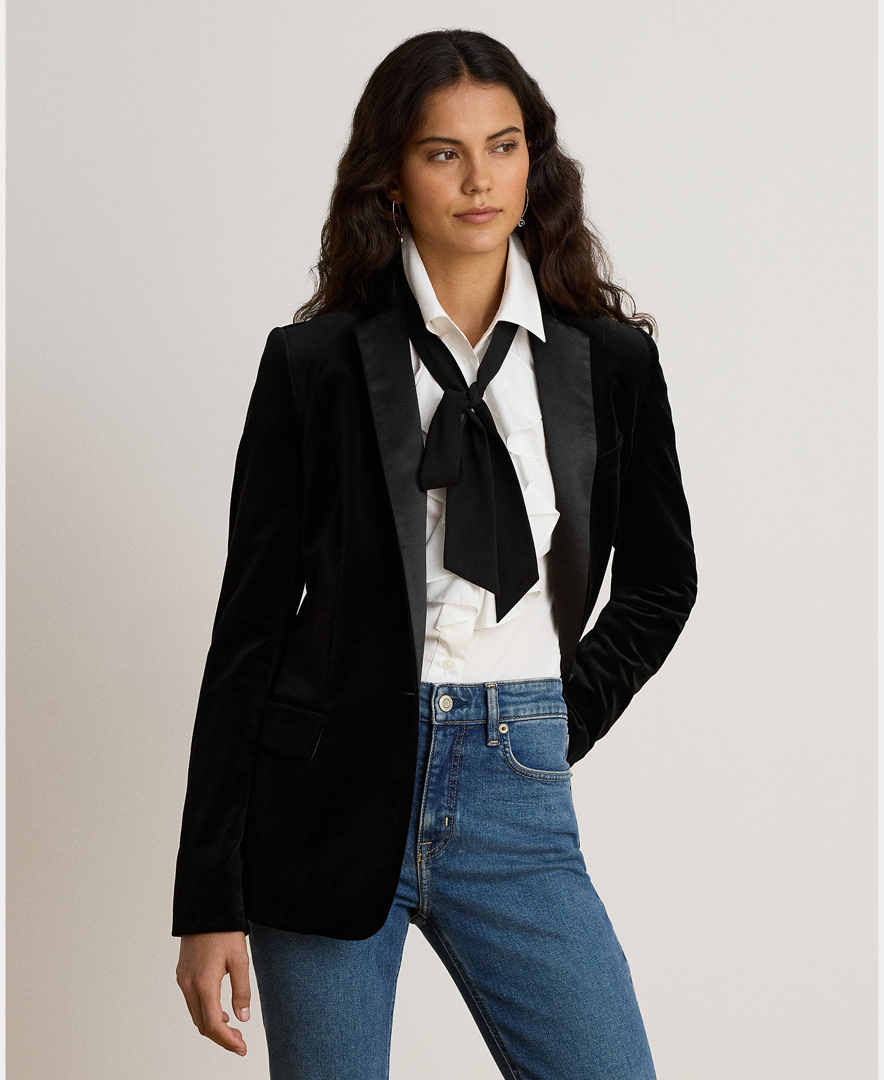 Blazer de Veludo com Abotoadura Simples Preto-3