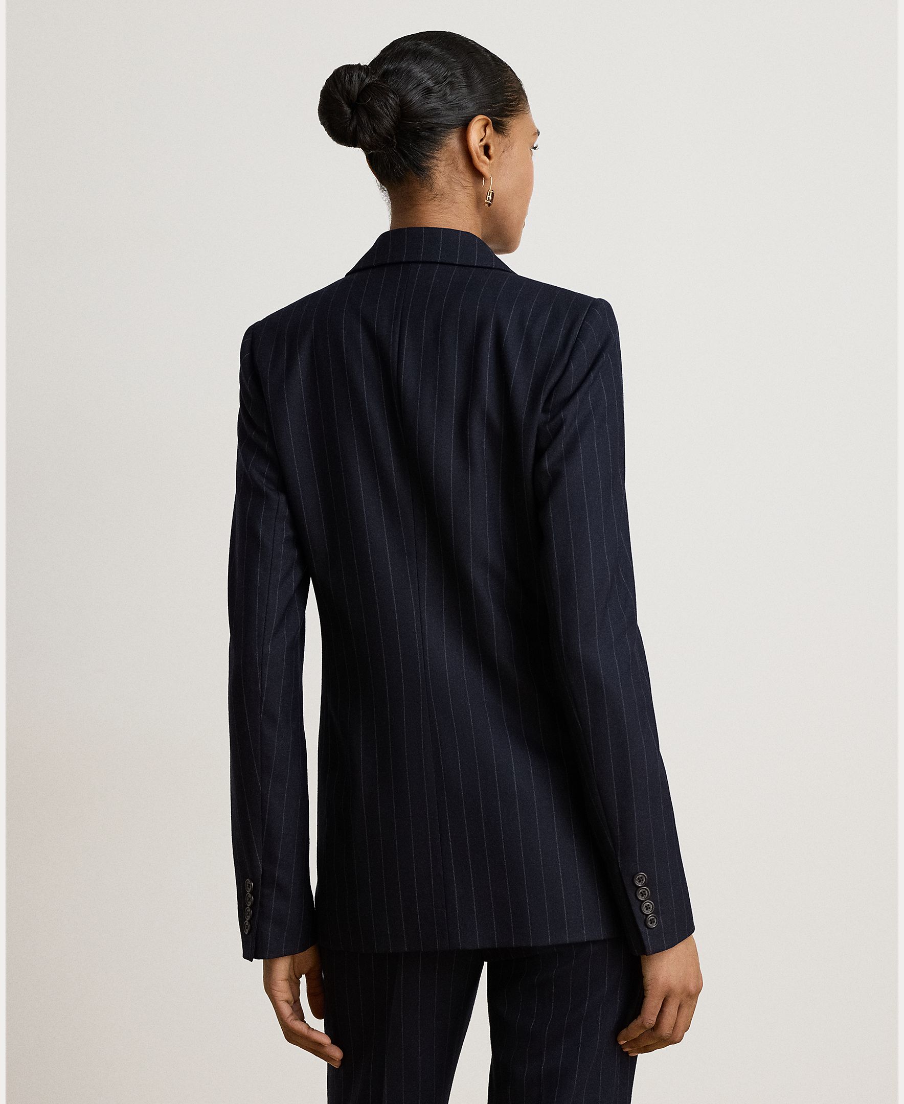 Blazer Cruzado com Bordado na Lapela Azul-marinho-4