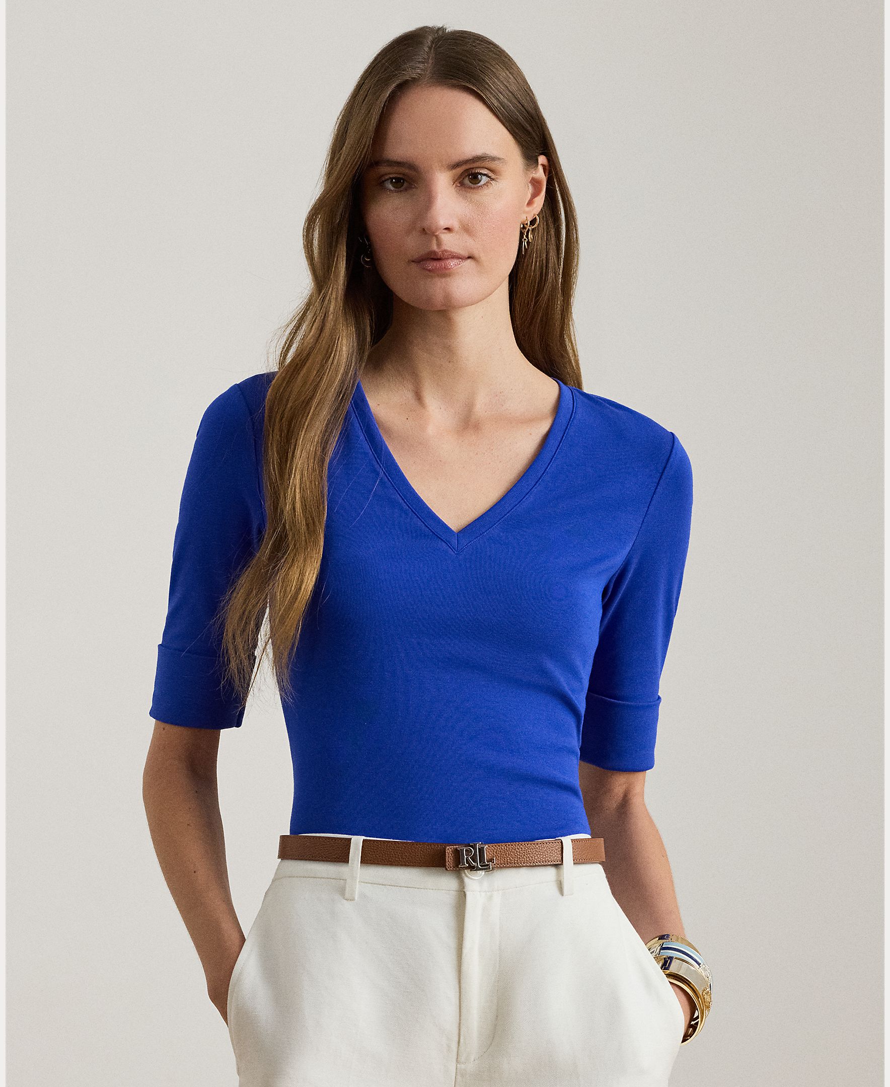 Imagem 0 de T-shirt de Algodão com Decote em Bico