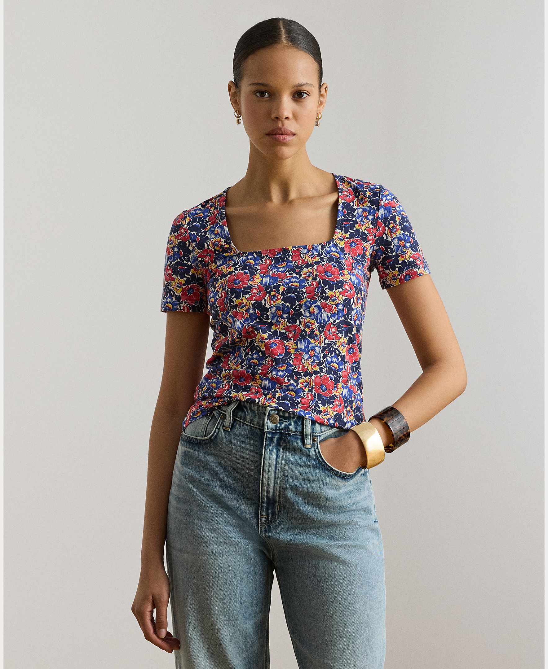 Imagem 0 de T-shirt com Decote em U e Estampado