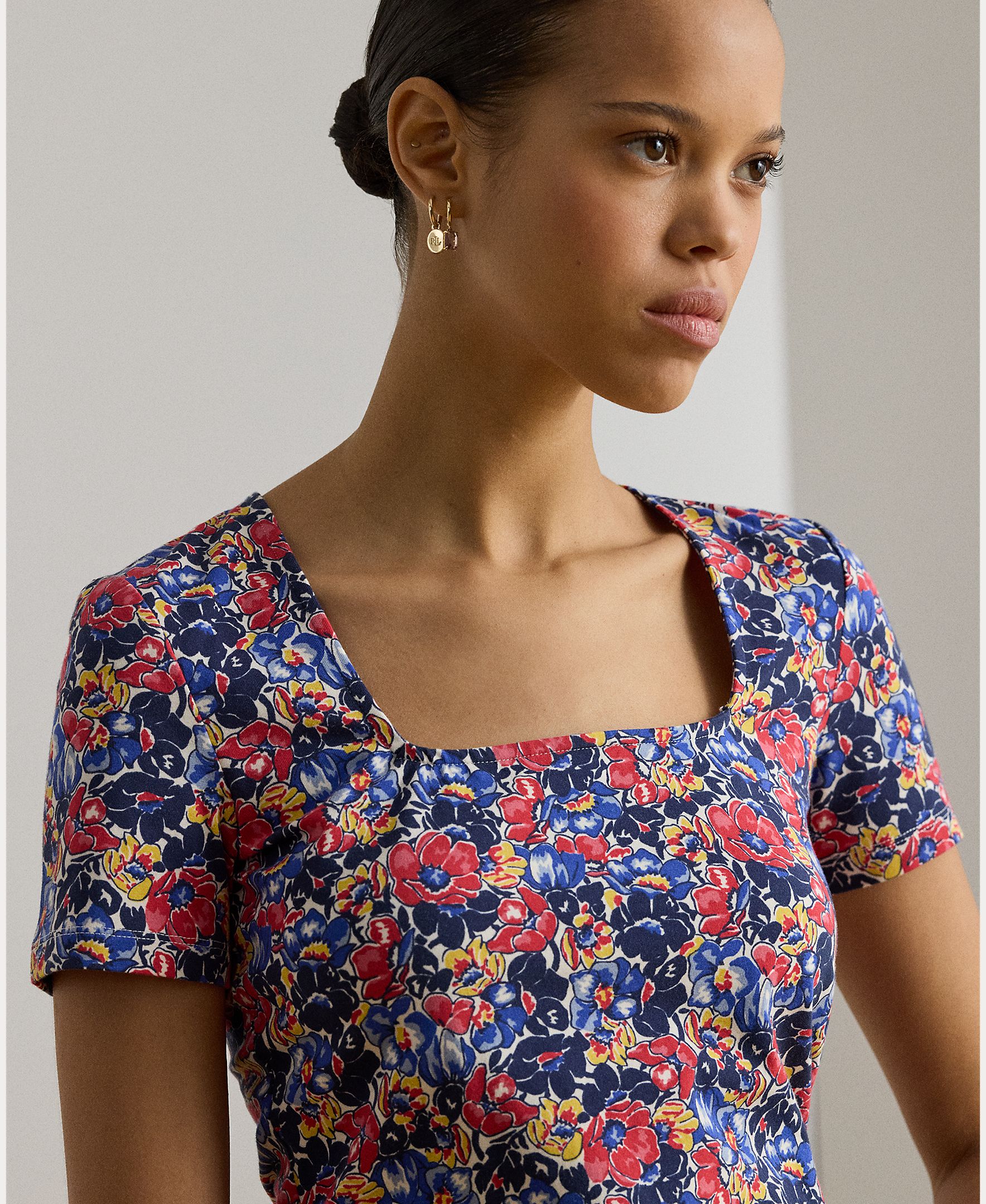 T-shirt com Decote em U e Estampado Multicolor-3