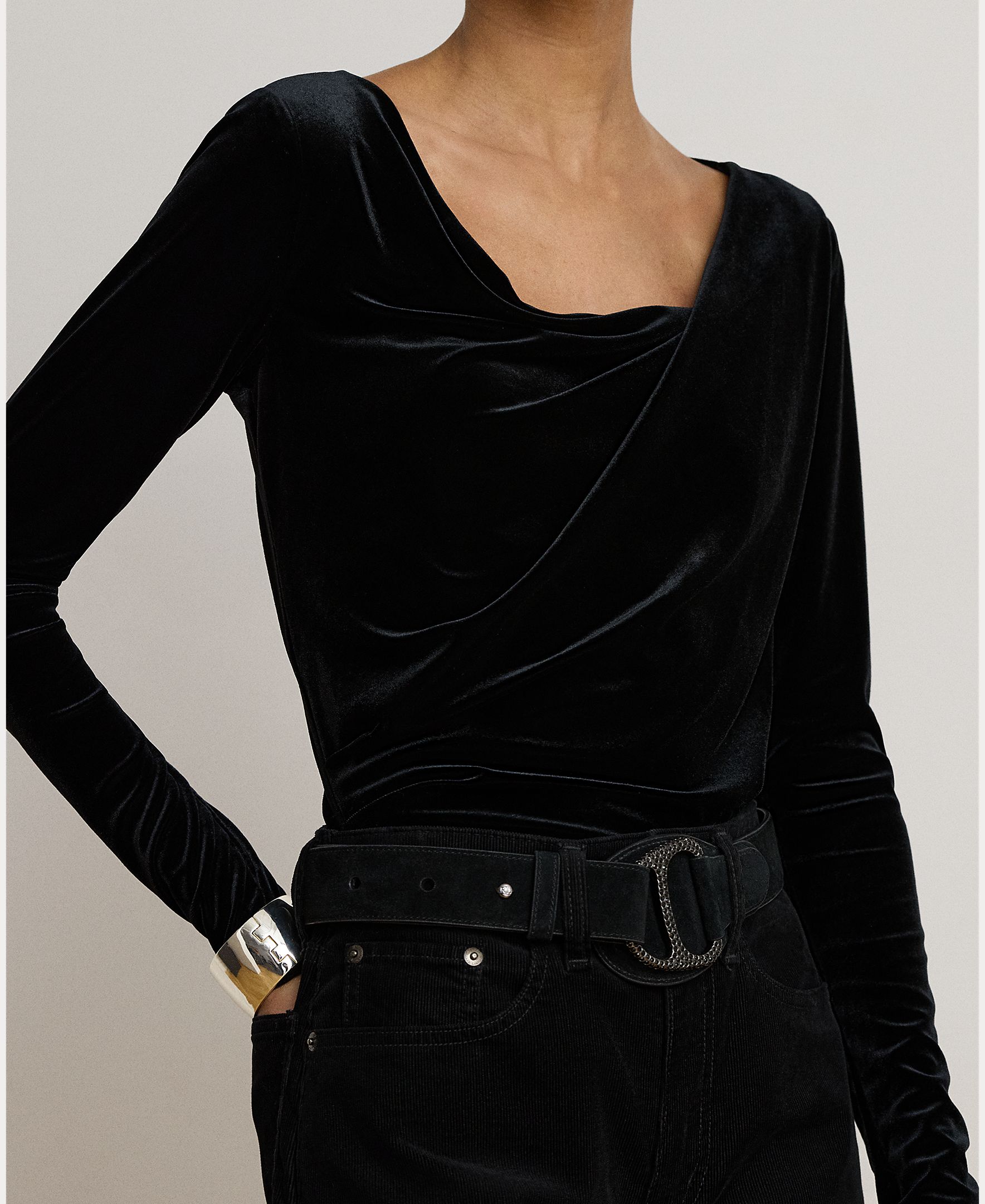 Camisola de Malha de Veludo com Gola Assimétrica Preto-4