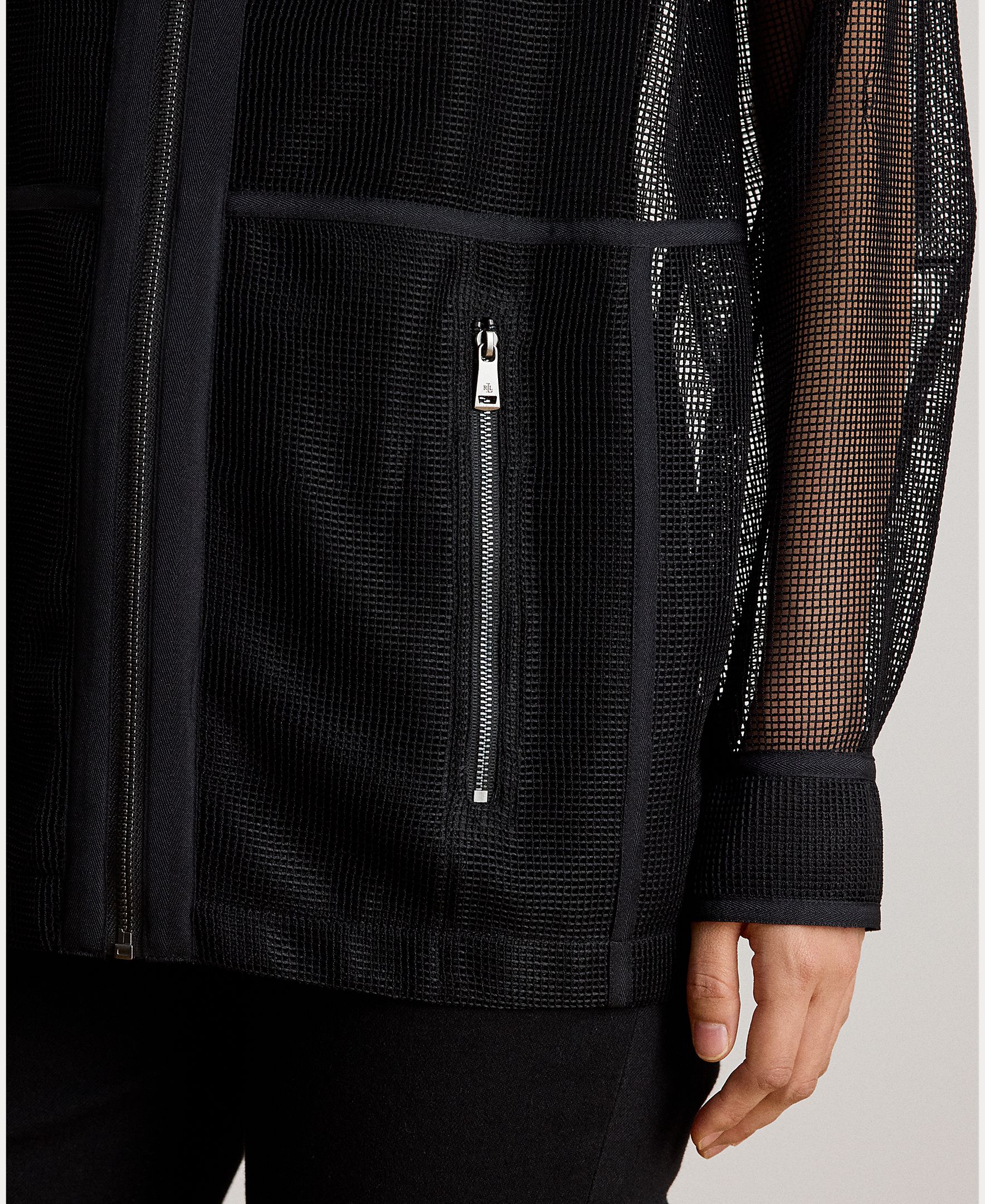 Casaco Semitransparente Oversize Preto-4