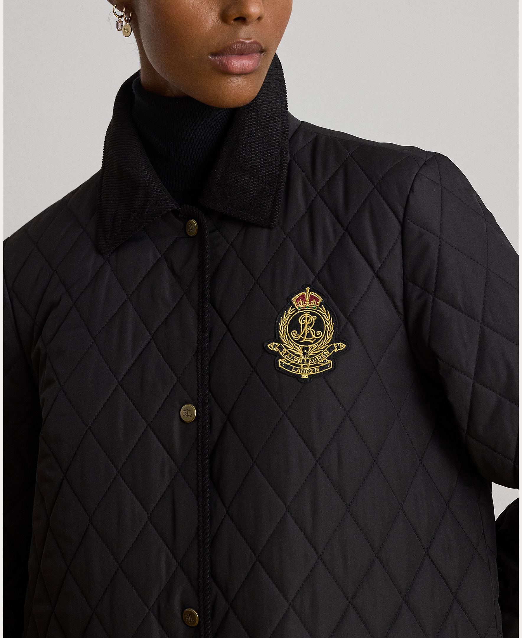 Sobretudo Acolchoado com Escudo Bordado Preto-5