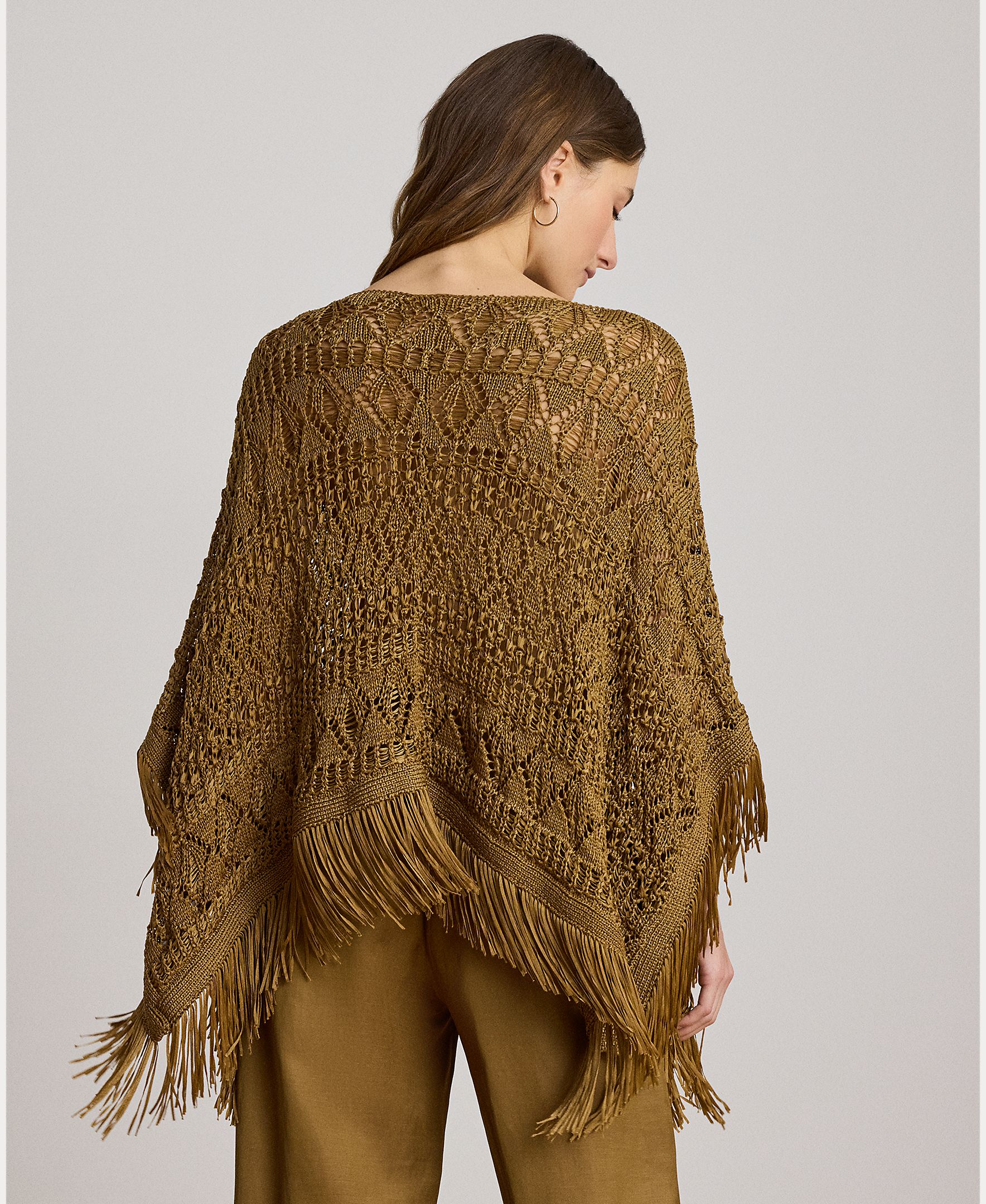 Poncho de Malha com Franjas Caramelo-4
