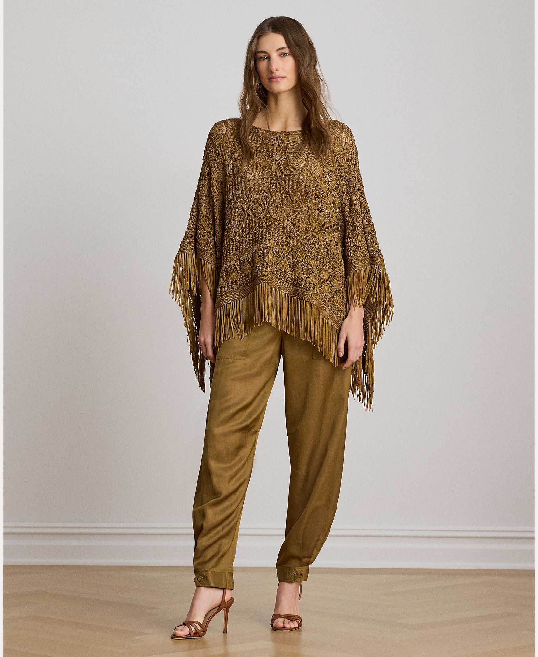 Poncho de Malha com Franjas Caramelo-7
