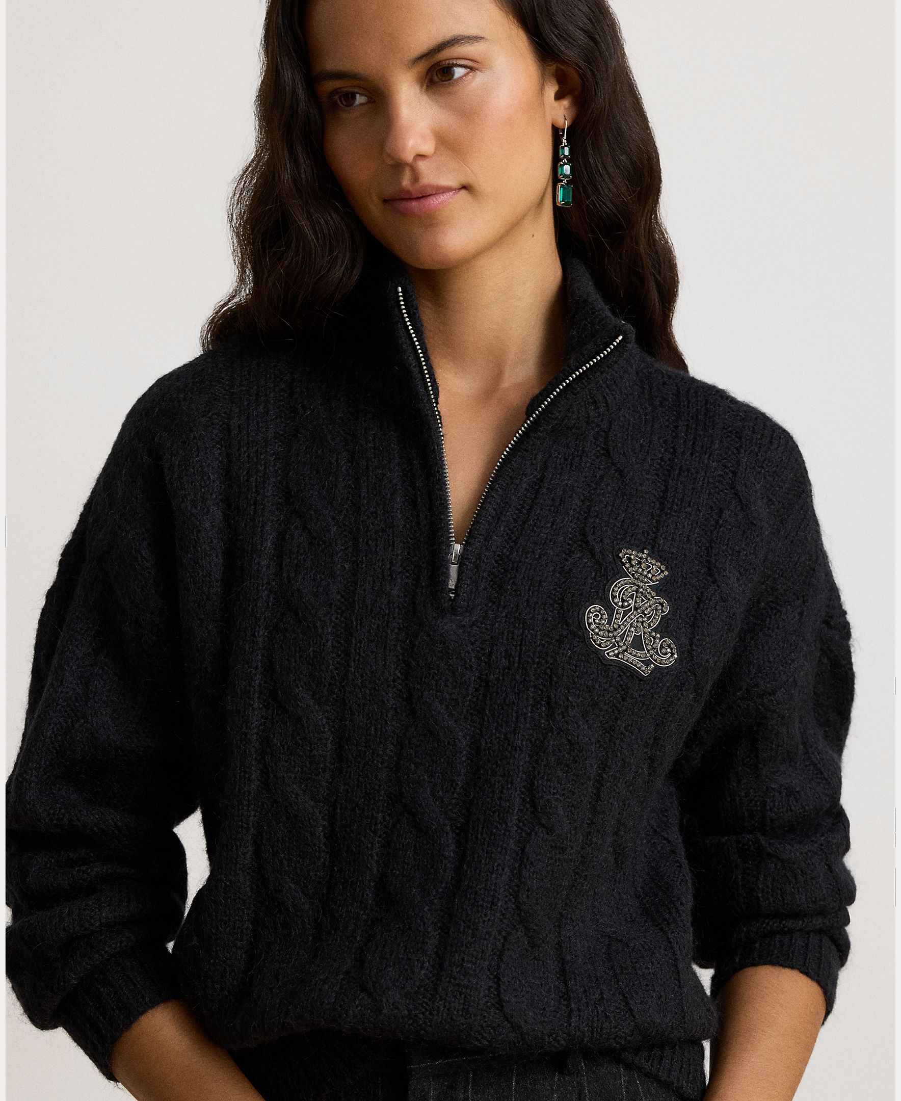 Camisola de Malha do Cabo com Escudo Bordado Preto-4