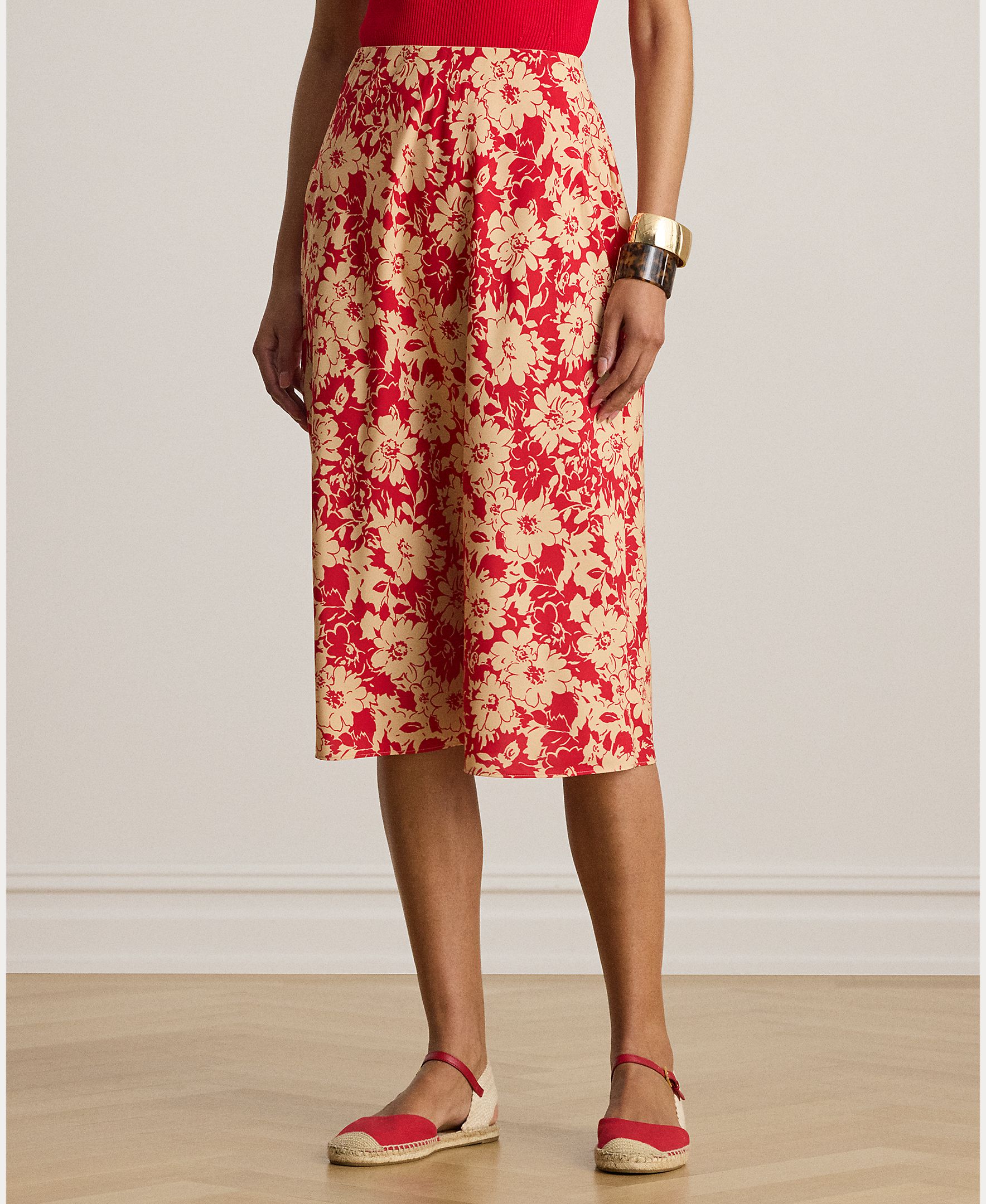 Saia Midi com Corte Evasê e Estampado Floral Vermelho-3