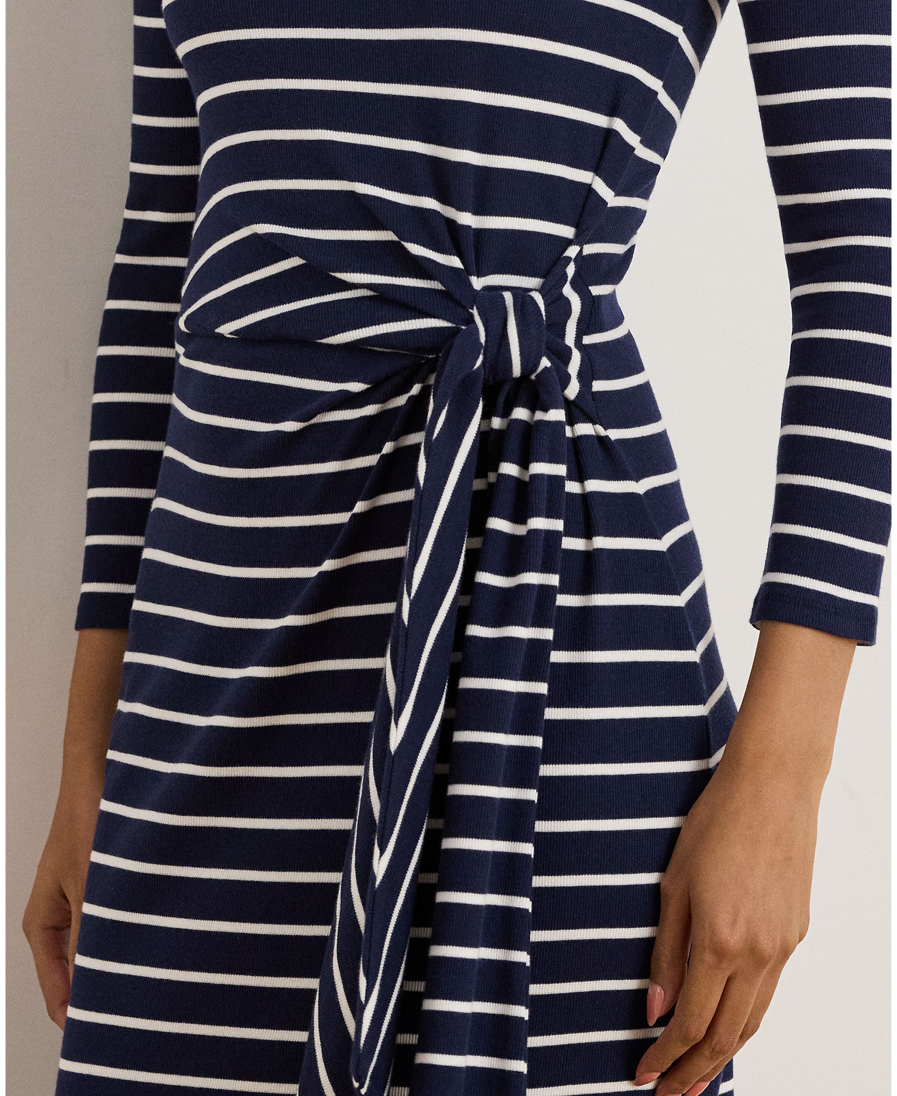 Vestido Midi Estampado com Decote à Barco Azul-4