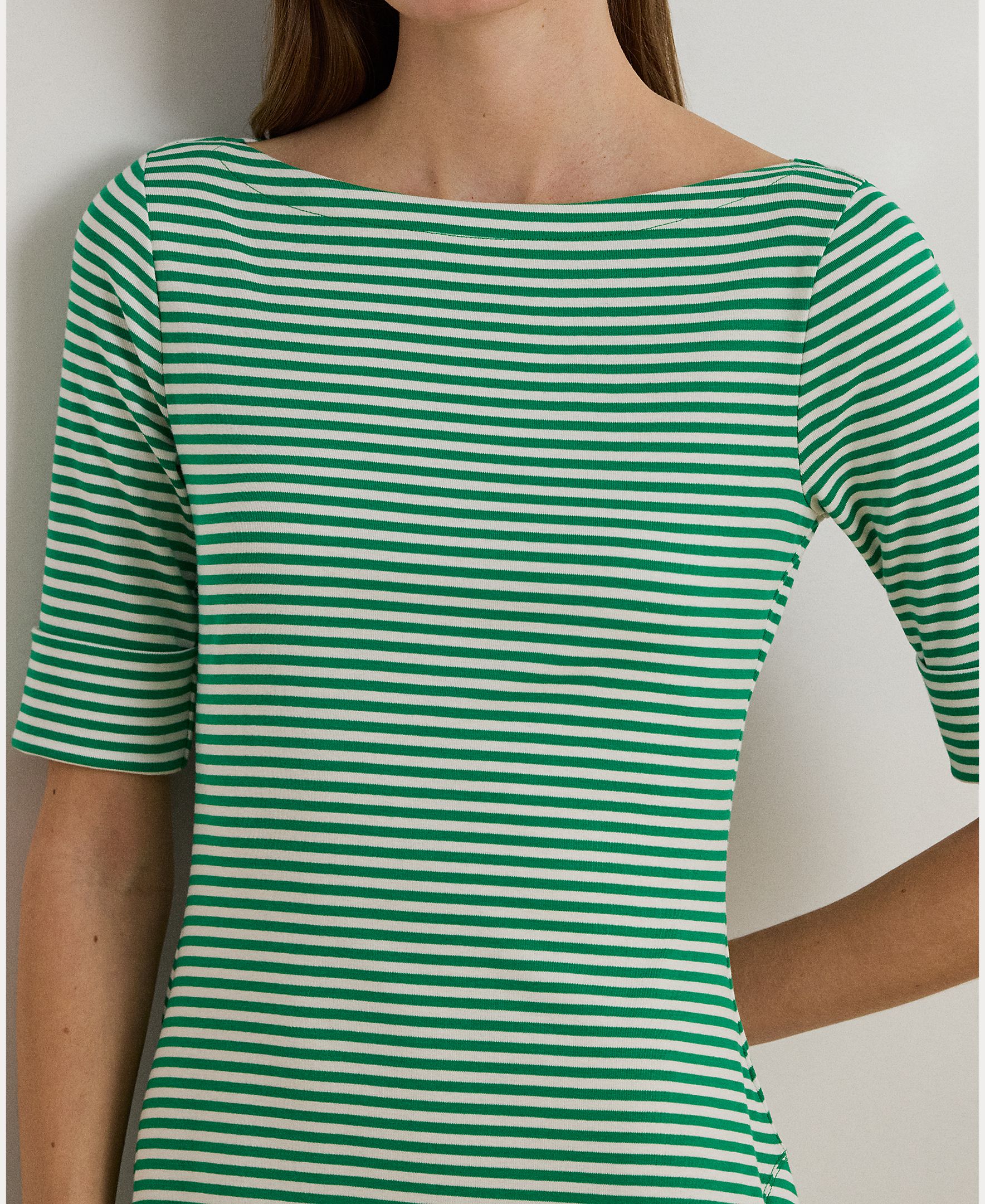 Vestido em Algodão Elástico com Estampado Verde-4