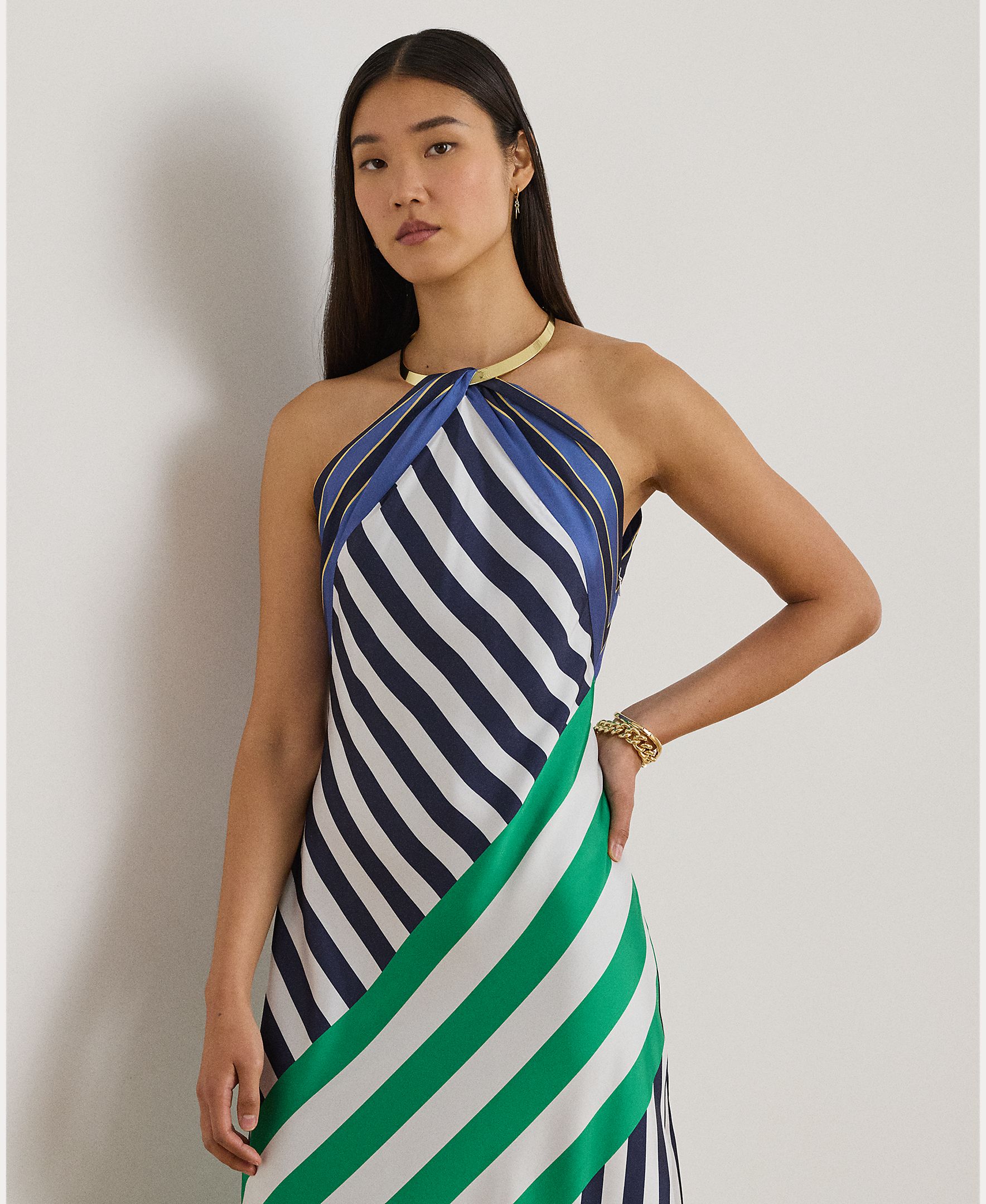 Vestido Midi com Gola Halter e Estampado Multicolor-4