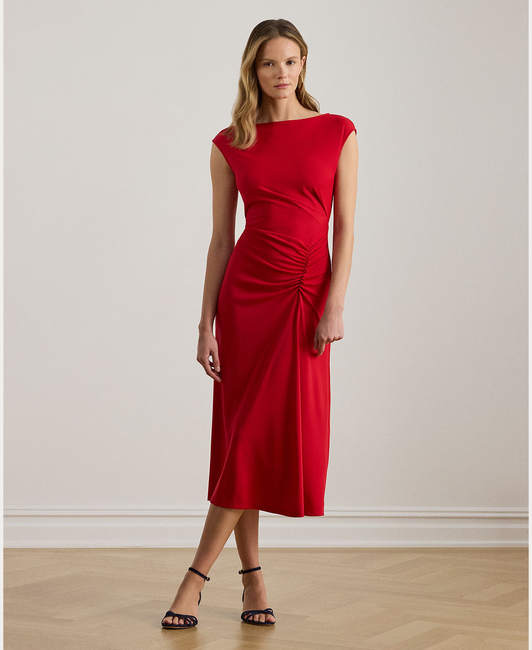 Imagem 0 de Vestido Midi de Malha com Nó à Frente