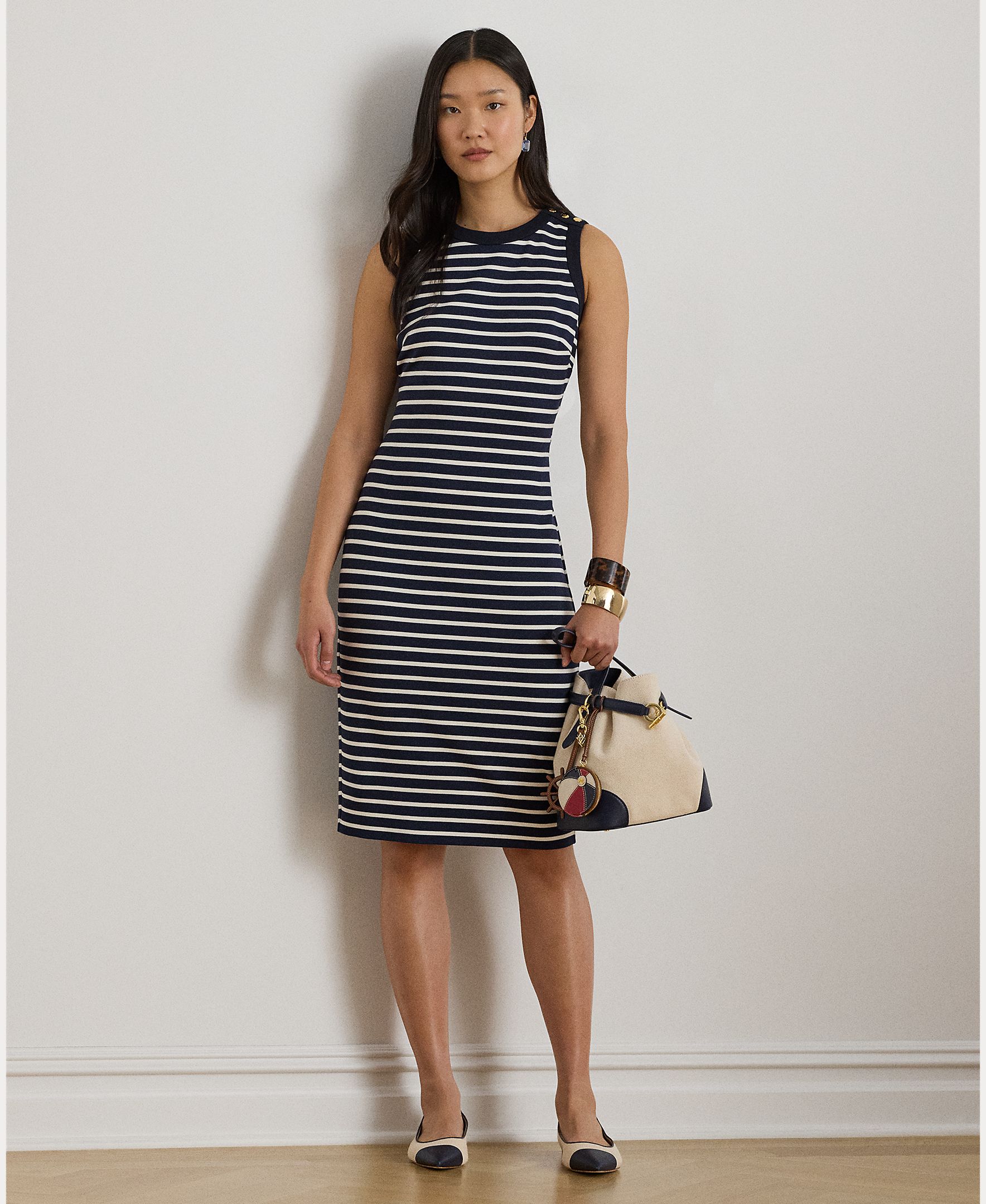 Imagem 0 de Vestido Midi Justo sem Mangas