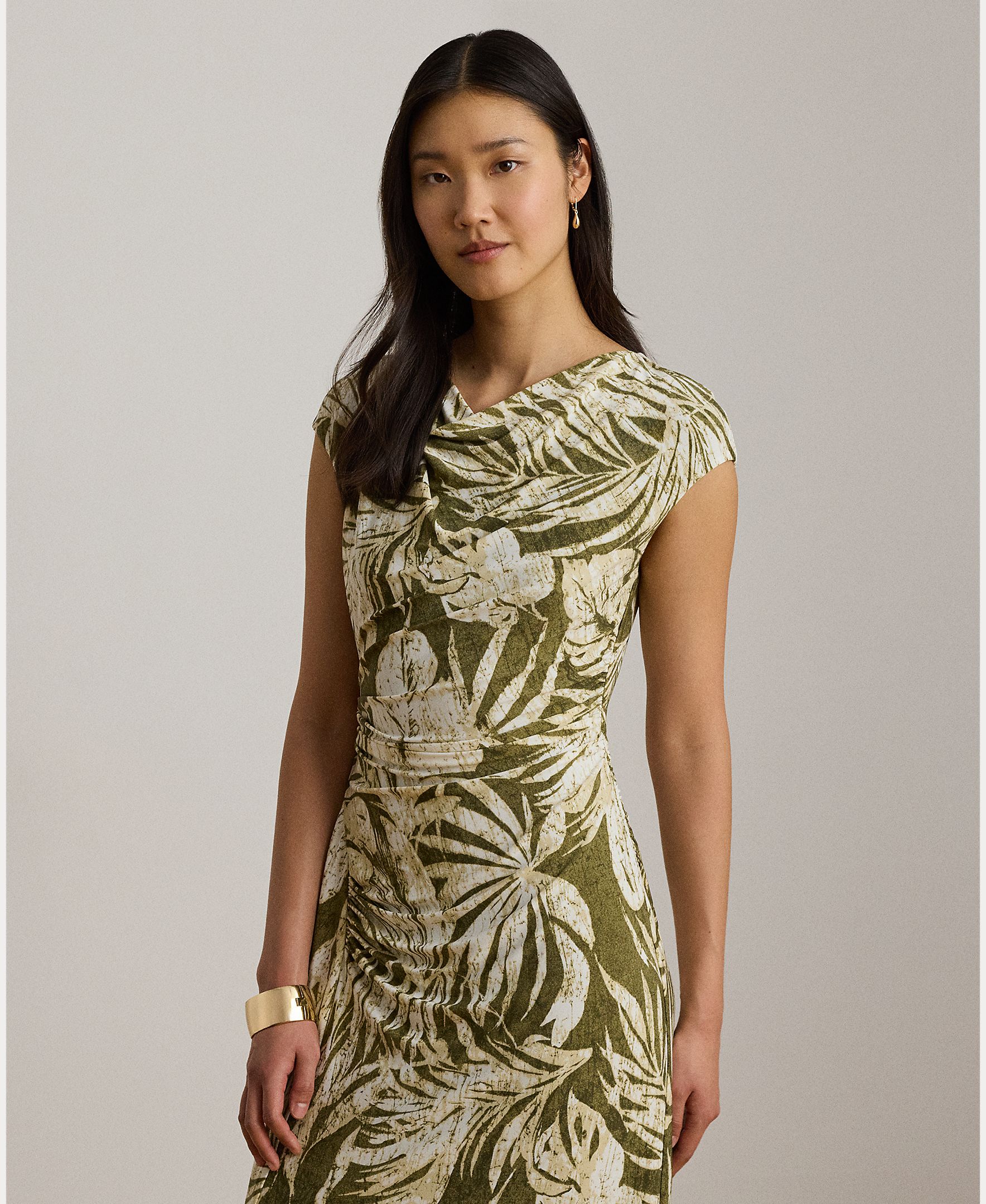 Vestido Comprido com Manga Casquete e Estampado Floral Caqui-3