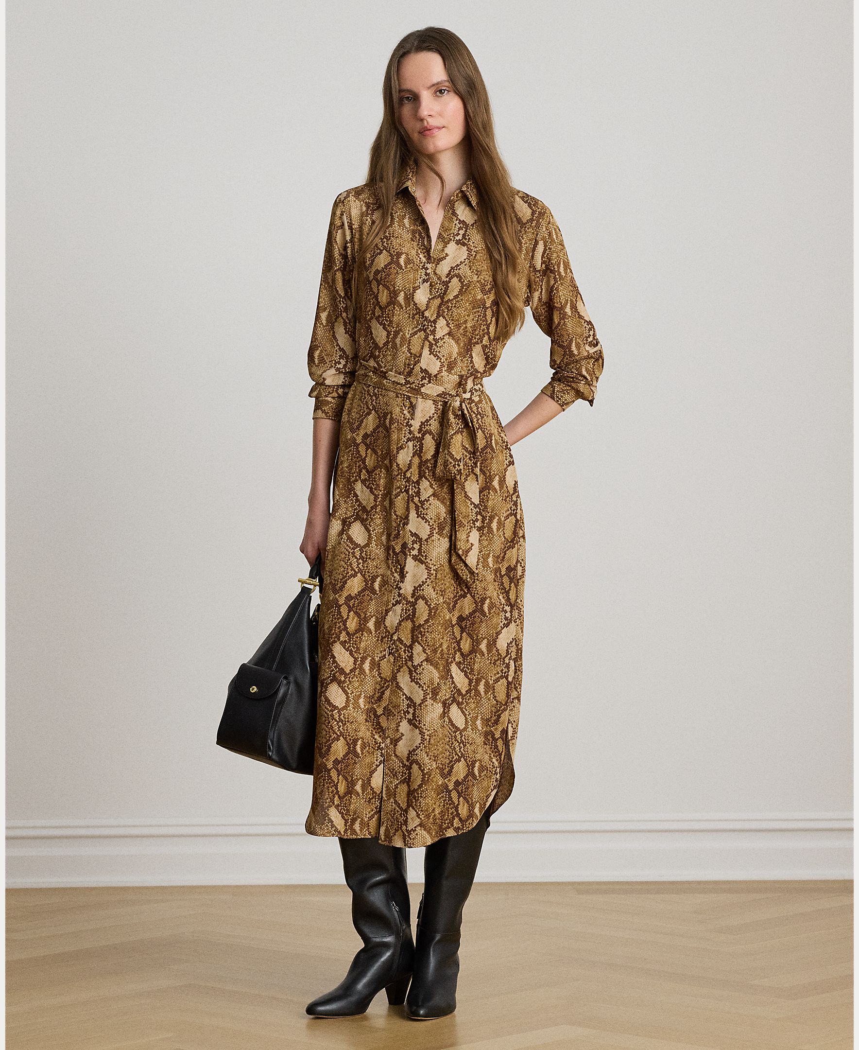 Imagem 0 de Vestido Camiseiro Midi com Animal Print de Serpente