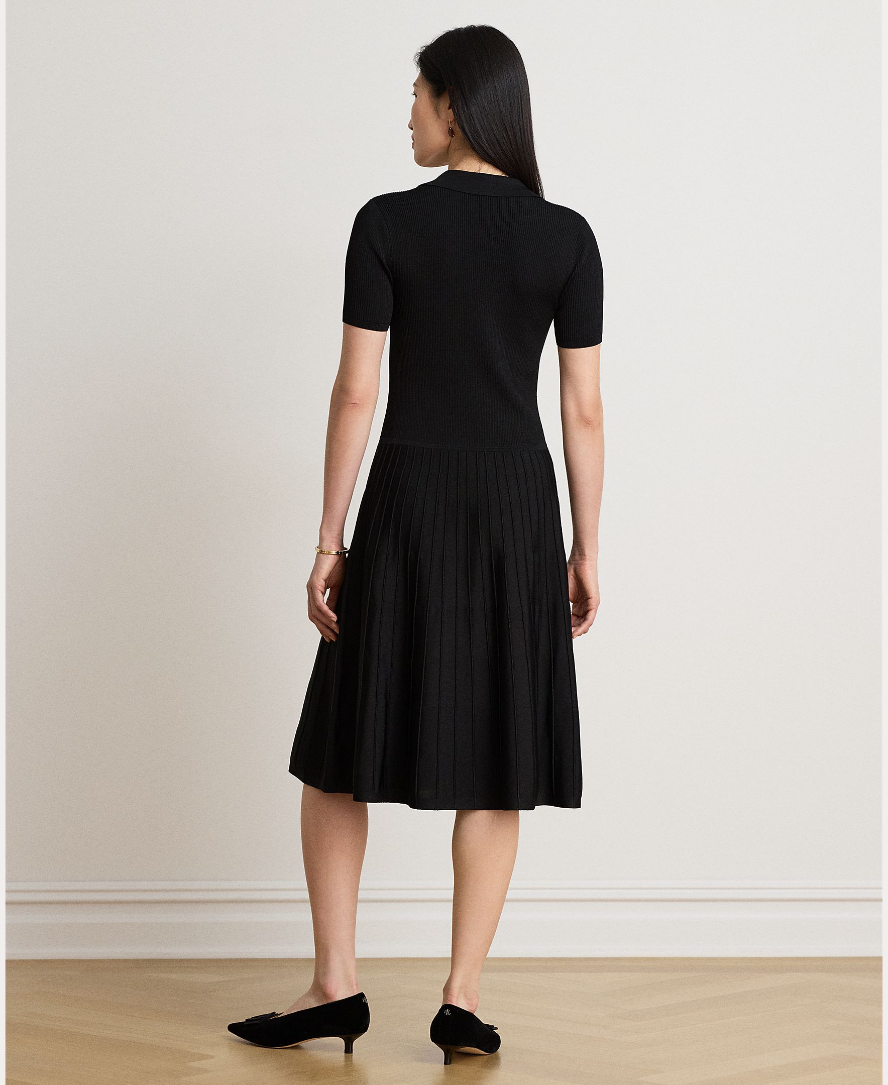 Vestido Midi com Colarinho de Polo e Manga Curta Preto-4