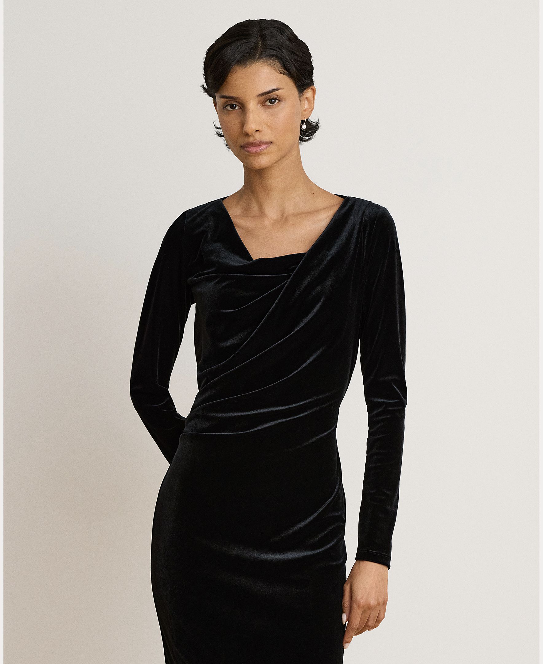 Vestido Midi de Cocktail de Veludo Preto-3