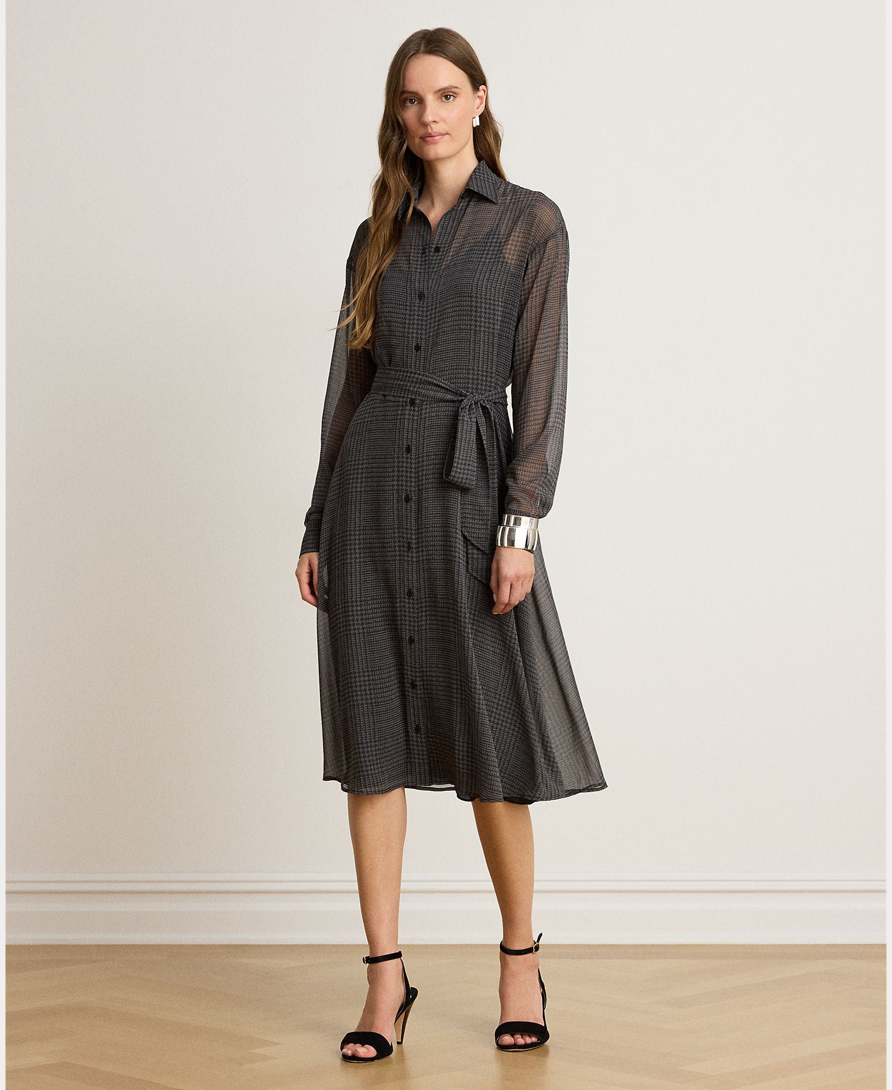 Imagem 0 de Vestido camiseiro midi com cinto