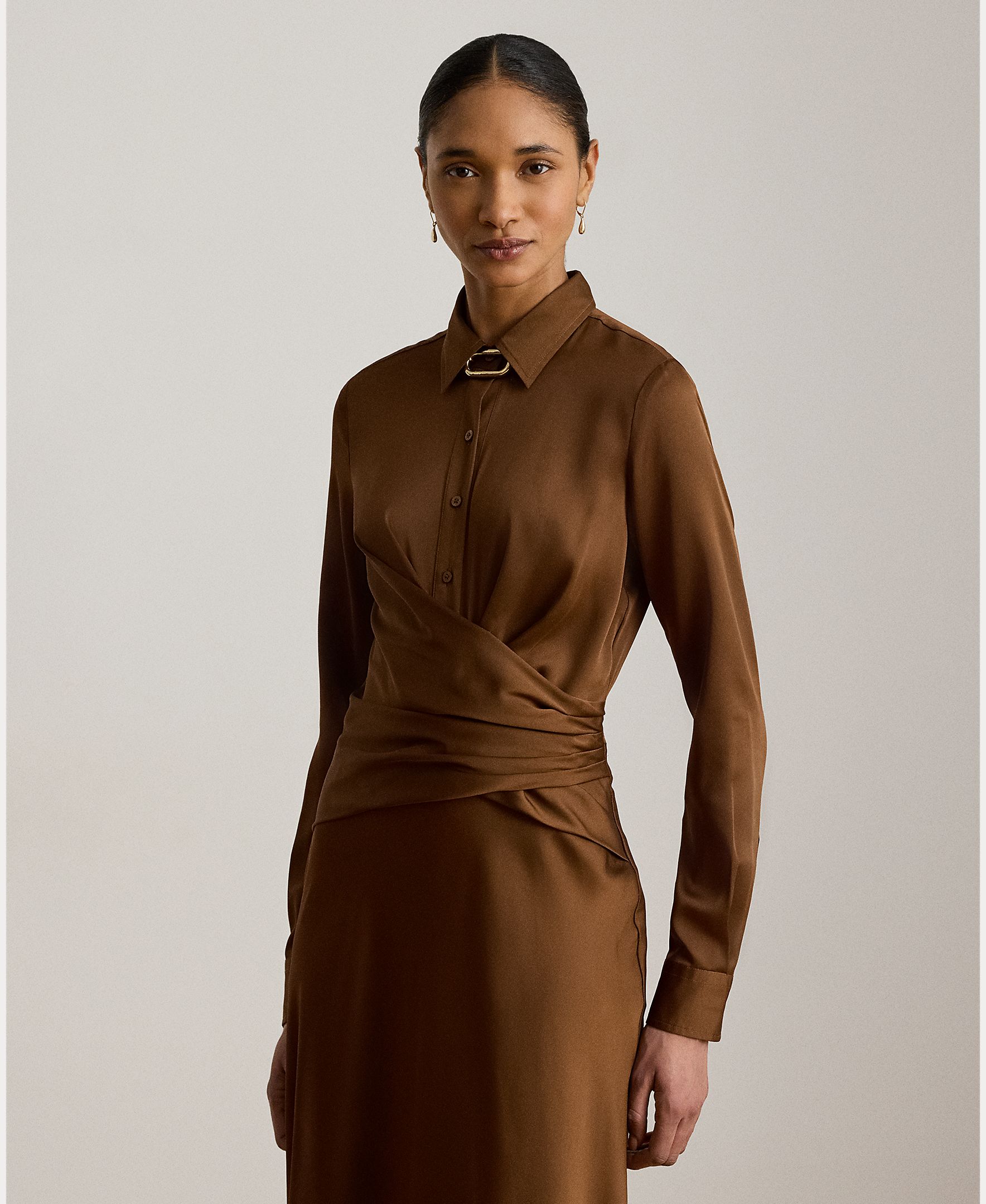 Vestido Camiseiro Comprido Acetinado Castanho-escuro-3