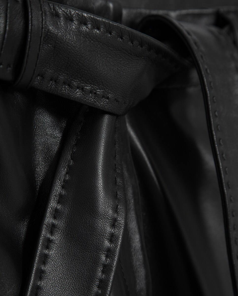 Calças Regular de Napa com Cinto Preto-7