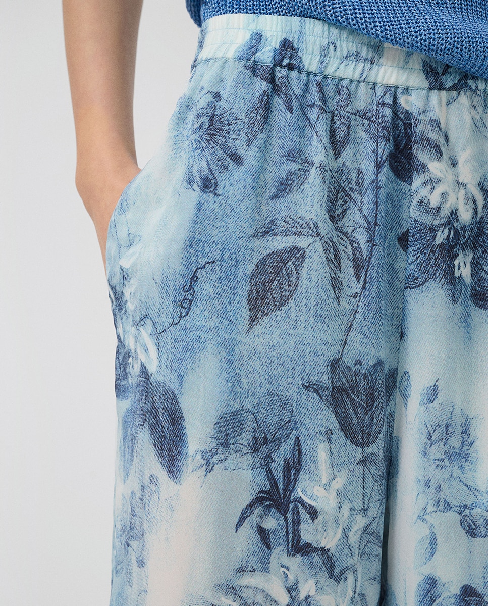 Calças Palazzo com Estampado Floral e em Crepe Azul-índigo-3