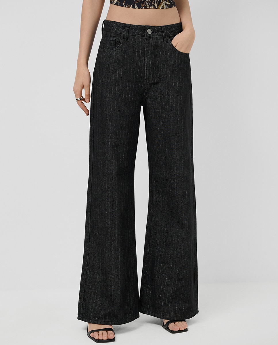 Jeans Largas com Fio Metalizado Preto-2