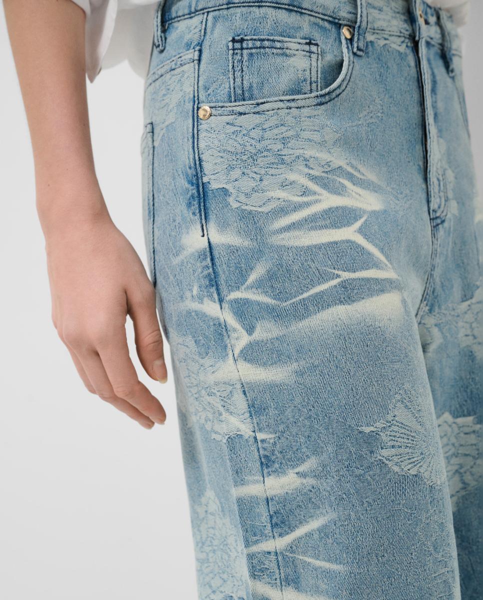Jeans Largas com Jacquard e Lavagens Azul-3