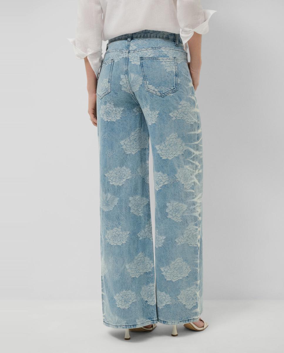 Jeans Largas com Jacquard e Lavagens Azul-4