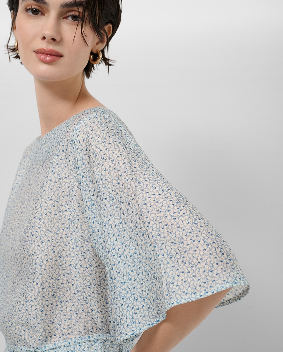 Blusa em Crepe com Estampado Azul-2