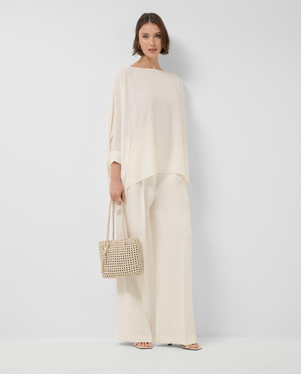 Blusa em Tecido Fluido Cru-7