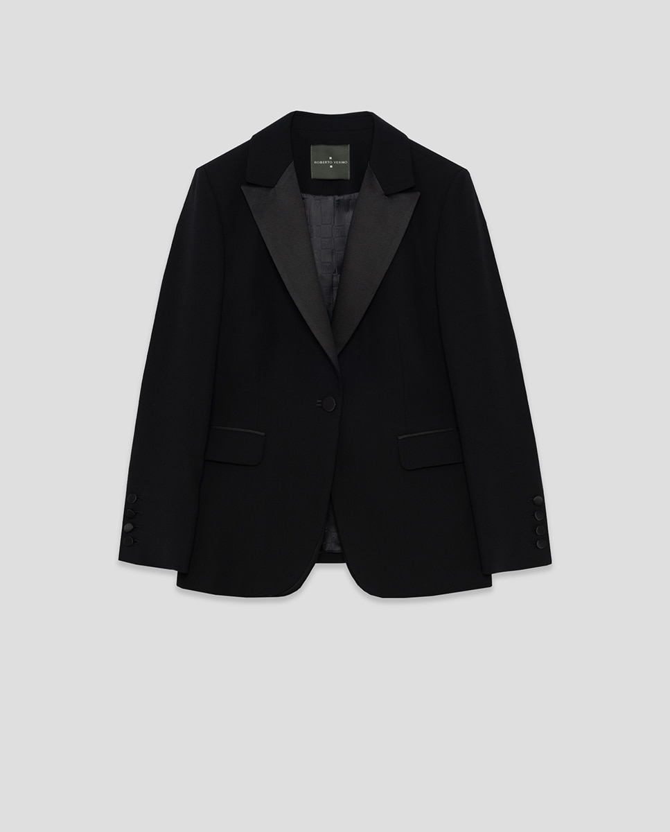 Blazer de Smoking em Crepe Preto-5