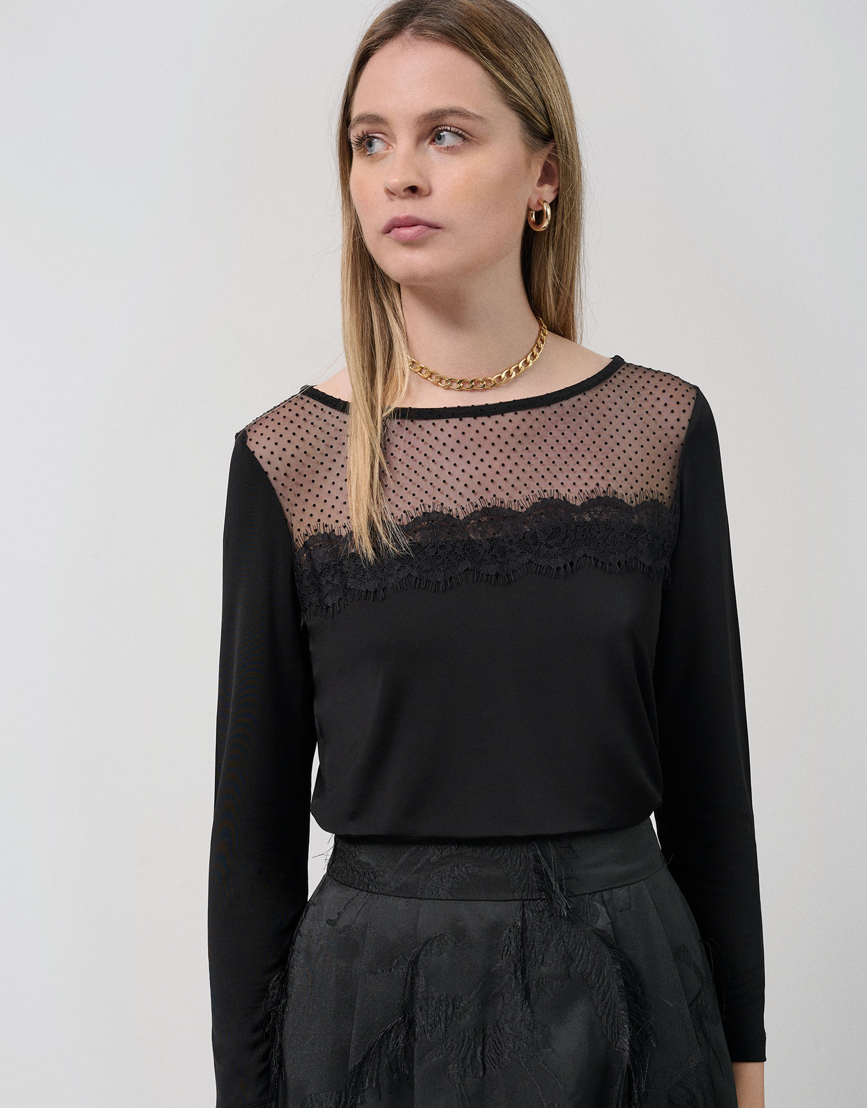 Roberto Verino - Camiseta de mujer manga larga con tul plumeti.