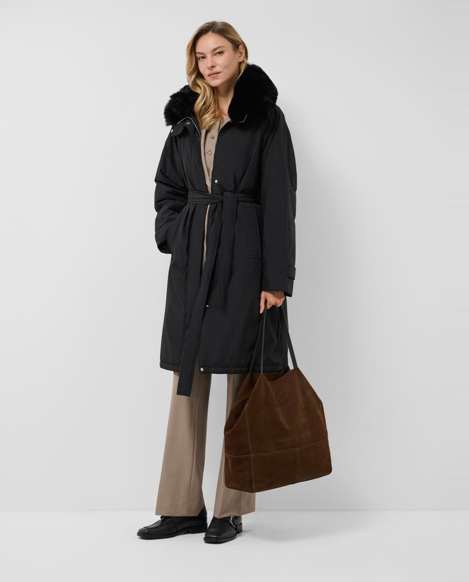 Imagen 0 de Parka de mujer larga acolchada con cuello pelo Negro