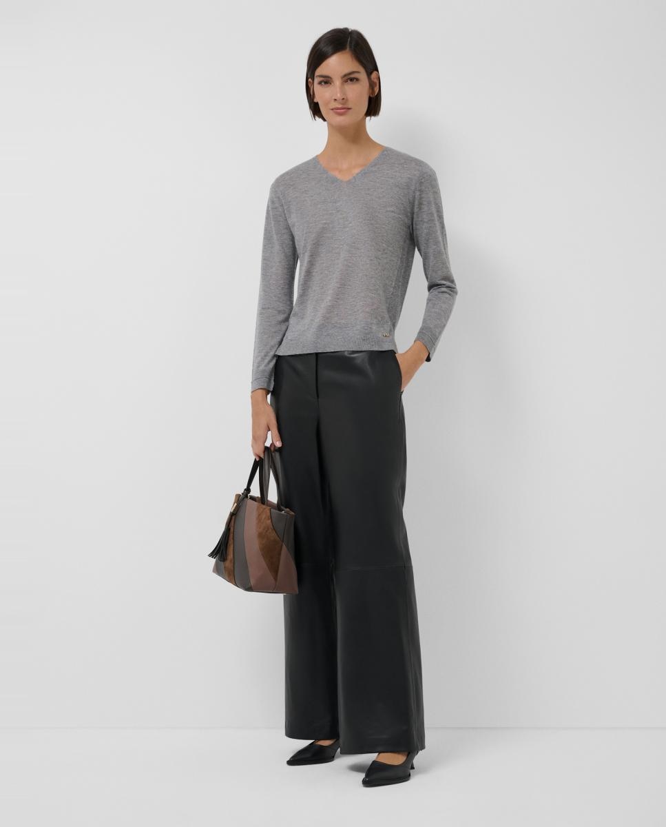Camisola de Malha Fina com Decote em Bico Cinzento-6