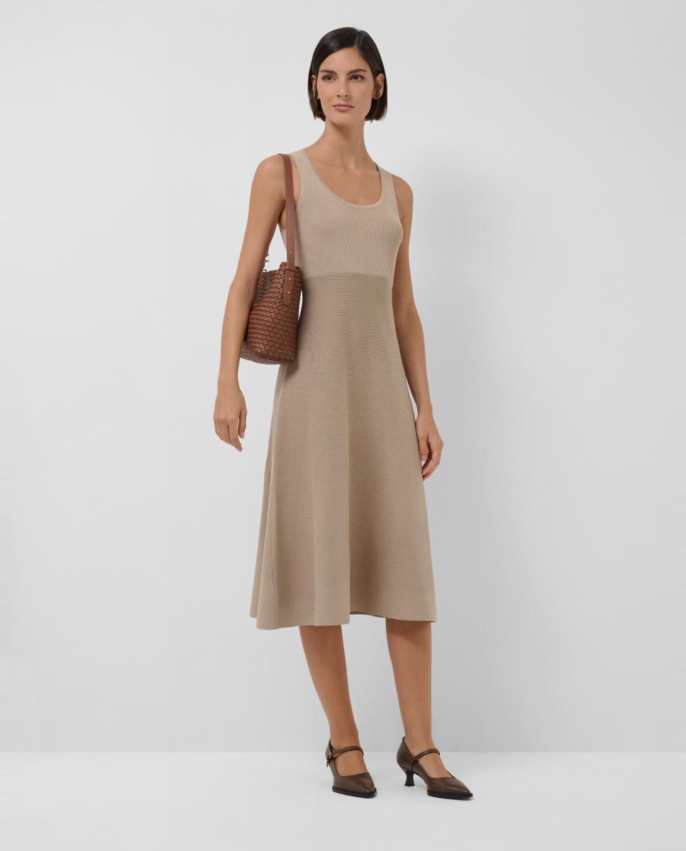Imagem 0 de Vestido Midi Cintado de Malha sem Mangas