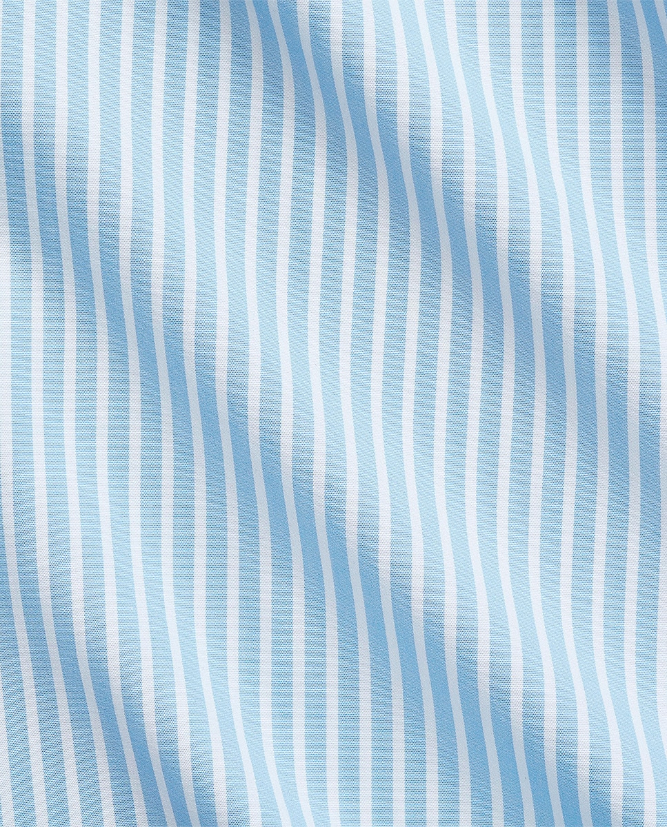 Camisa Custom Fit de Popelina Azul-claro-5
