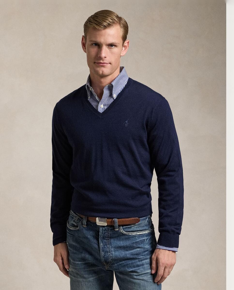 Imagen 0 de Jersey de hombre de lana con cuello de pico Azul marino