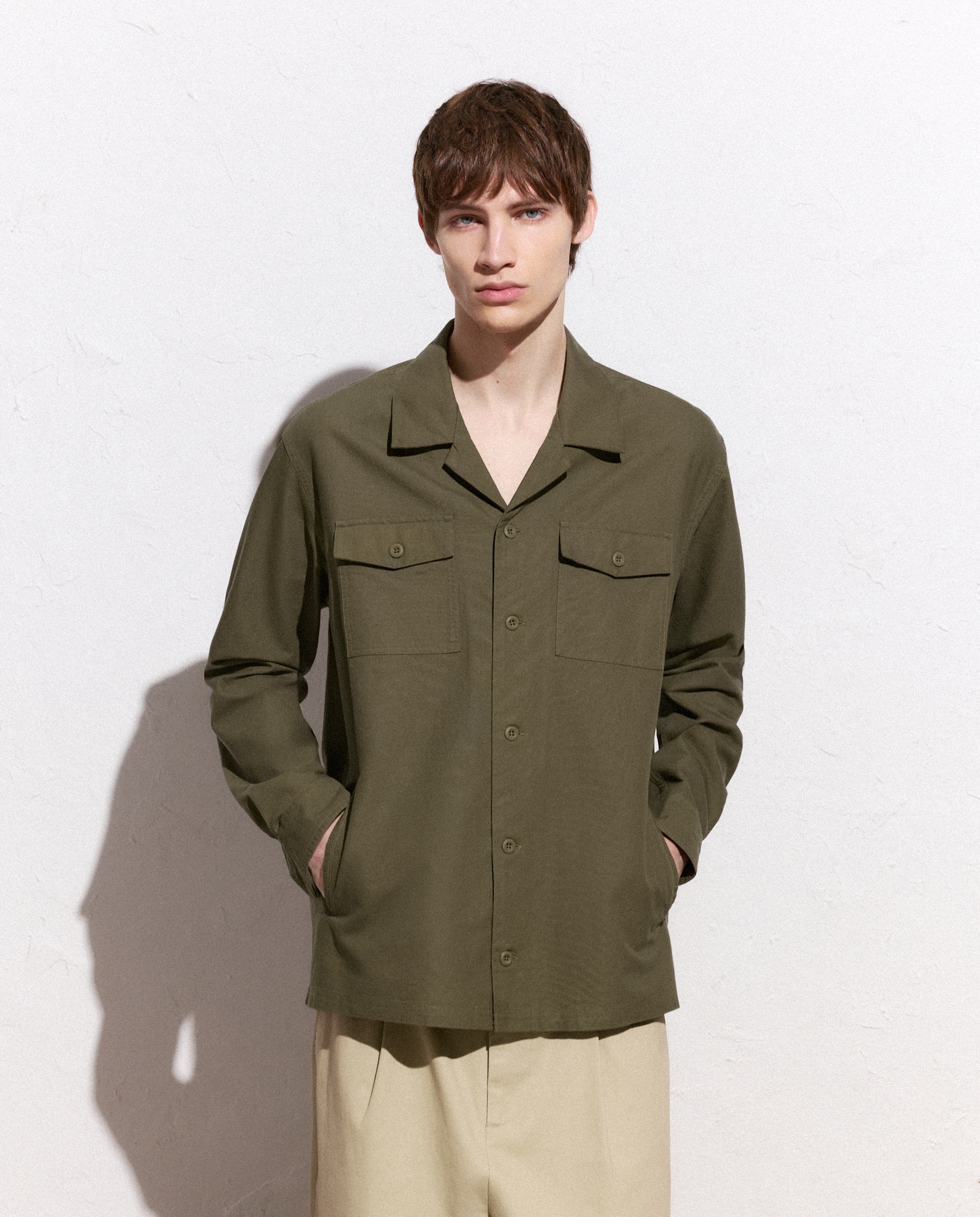 Sobrecamisa Lisa de Estilo Militar 520 Caqui-2