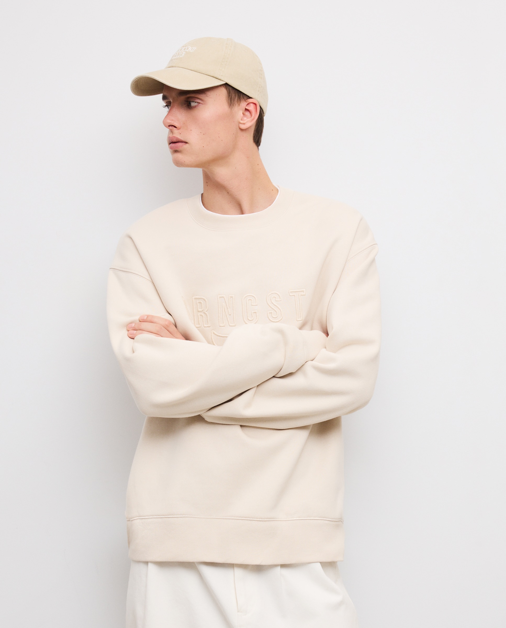 Sweatshirt com Decote Redondo 130 Marfim-1