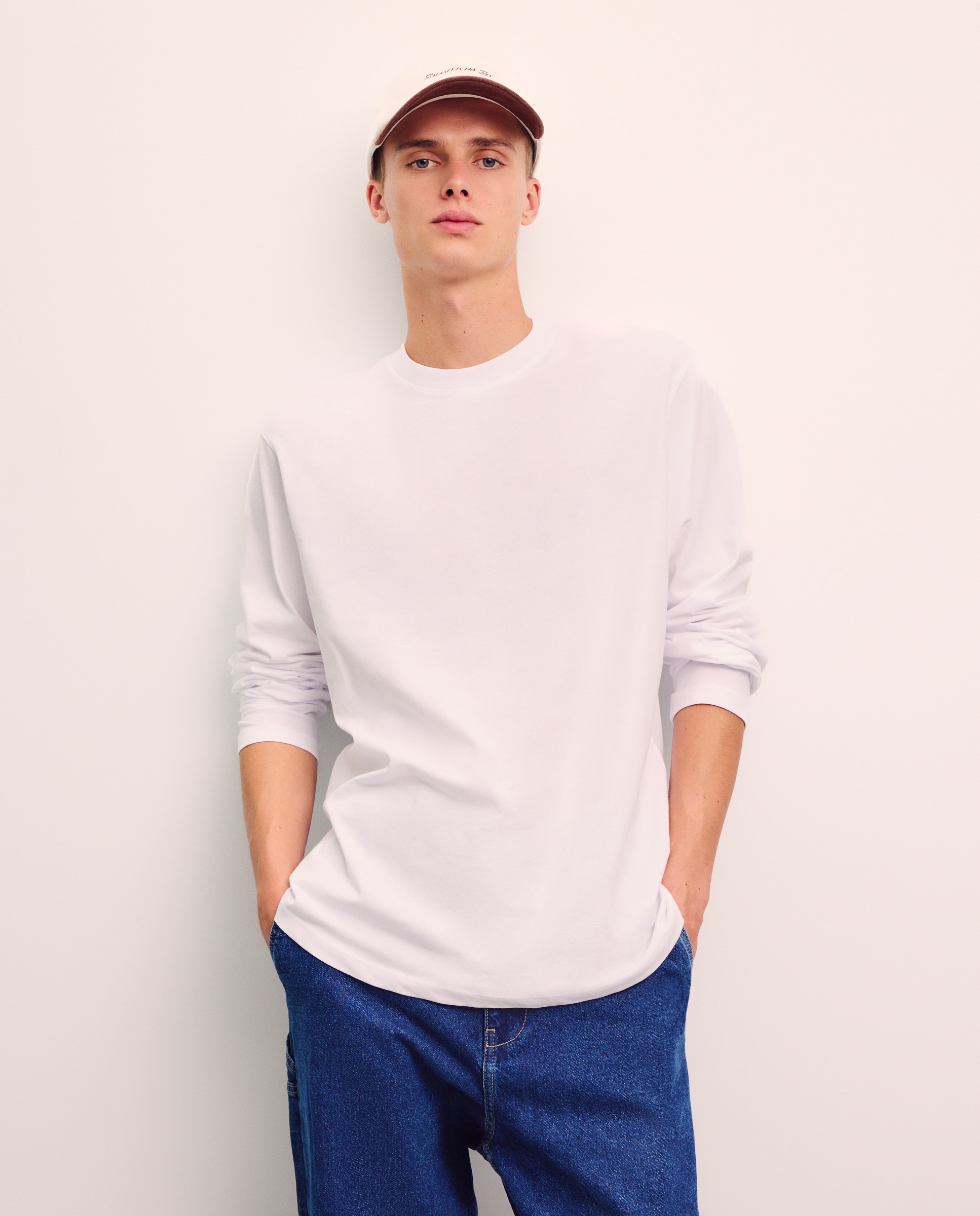 Green Coast - Camiseta de hombre en algodón BCI blanca de manga larga.