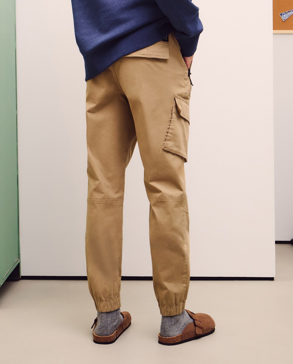 Calças Multibolsos com Elástico na Parte Inferior Torrado-3