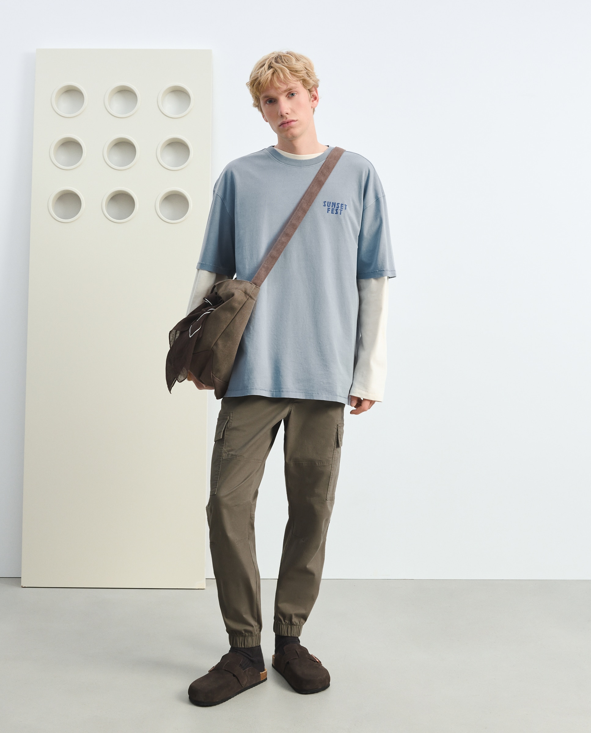 Imagen 1 de Pantalón de hombre multibolsillos con goma en el bajo. - Green Coast - 520 Kaki 520 Kaki