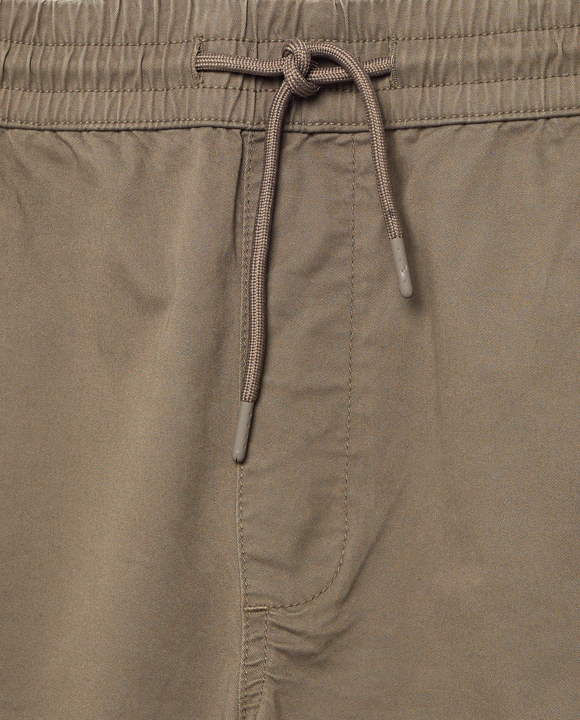 Imagen 5 de Pantalón de hombre multibolsillos con goma en el bajo. - Green Coast - 520 Kaki 520 Kaki